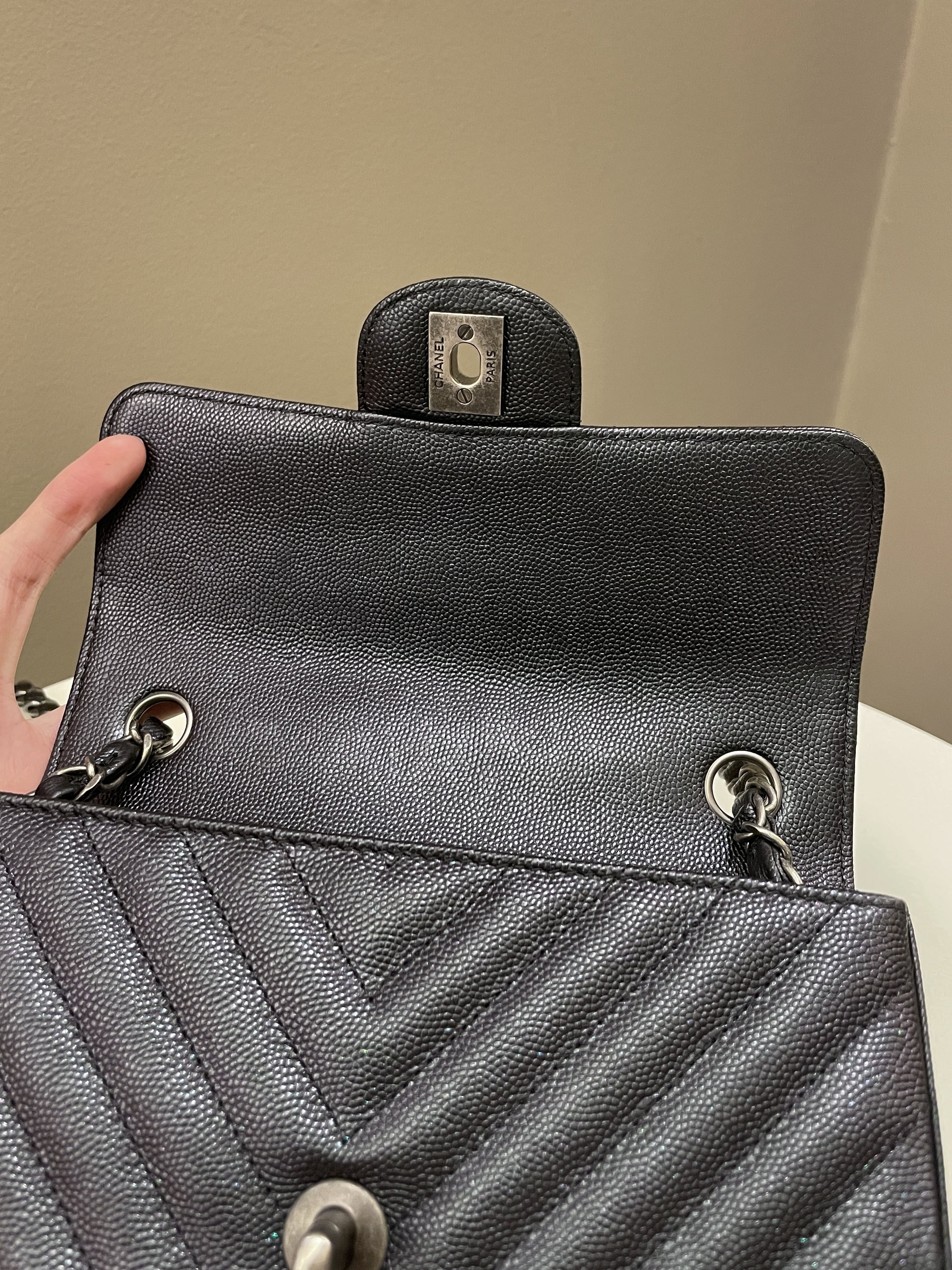 Chanel 17B Classic Chevron Mini Rectangular Black Iridescent Caviar