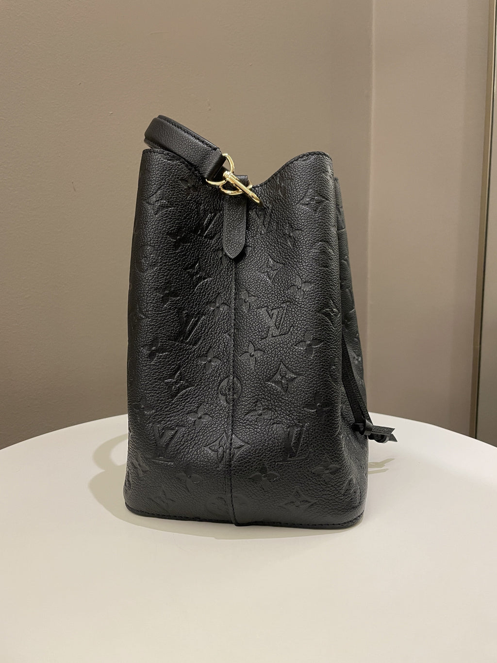 Louis Vuitton Neo Noe Bucket Bag Black Empreinte Leather