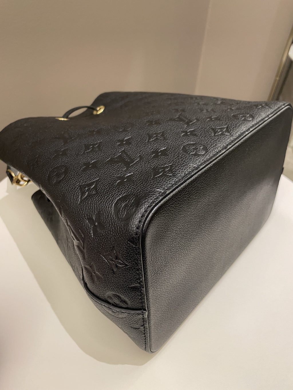 Louis Vuitton Neo Noe Bucket Bag Black Empreinte Leather