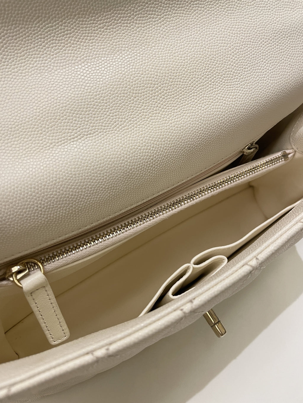 Chanel Quilted Coco Lizard Handle Ivory/ Burgundy Caviar