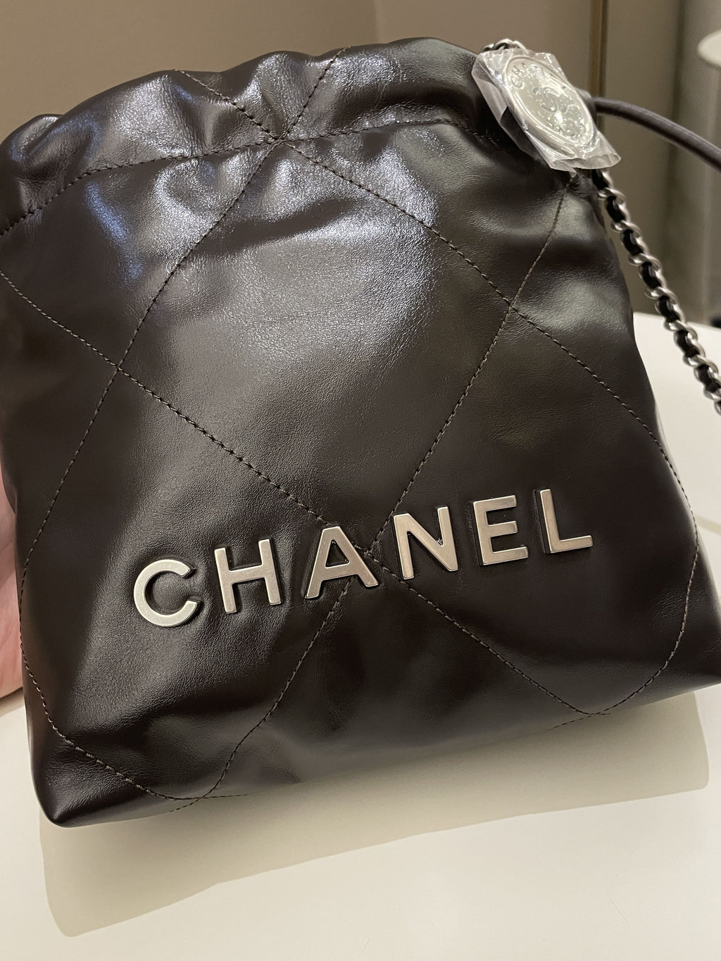 Chanel 22 Mini Dark Ebene Calfskin