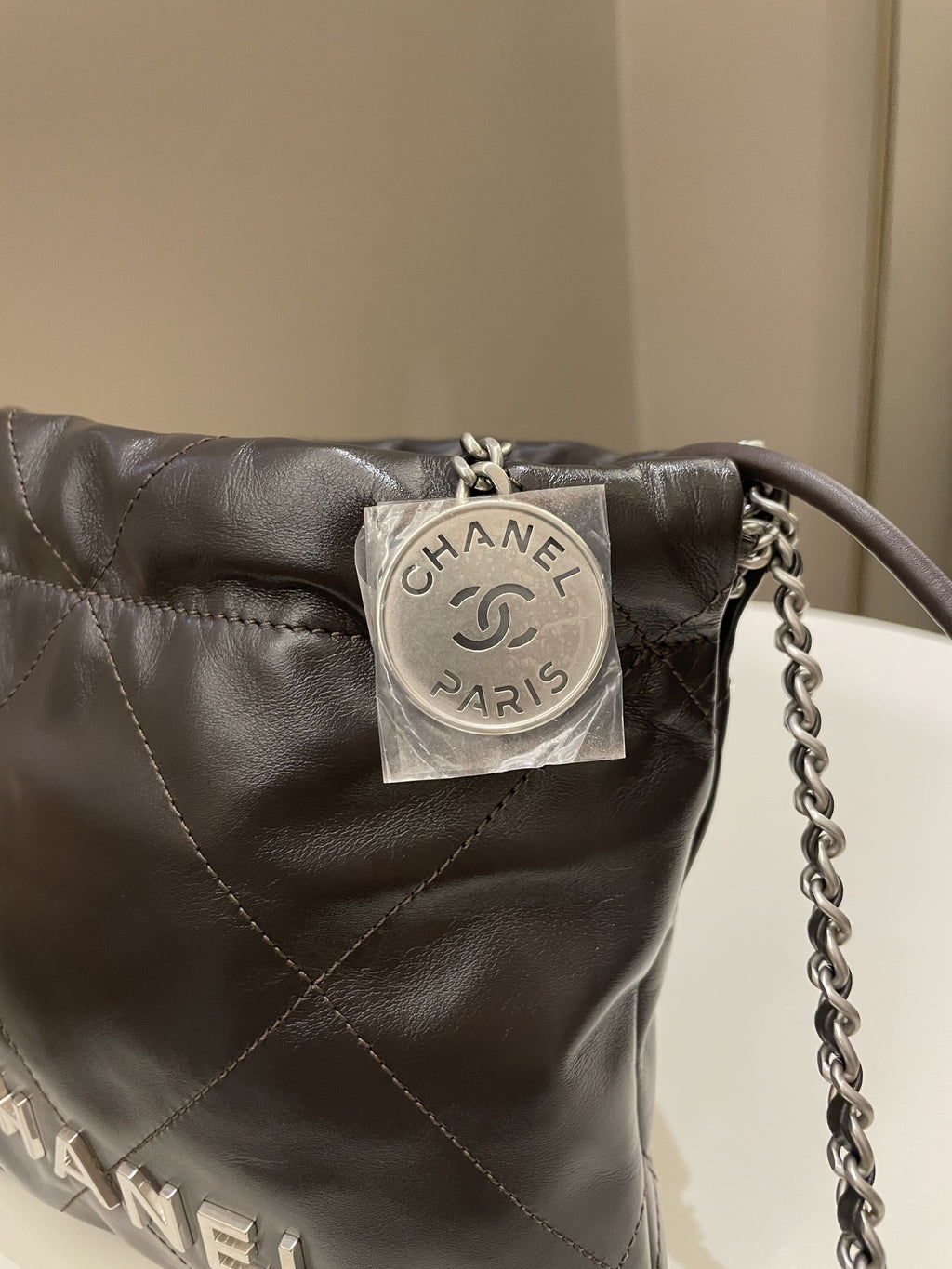 Chanel 22 Mini Dark Ebene Calfskin
