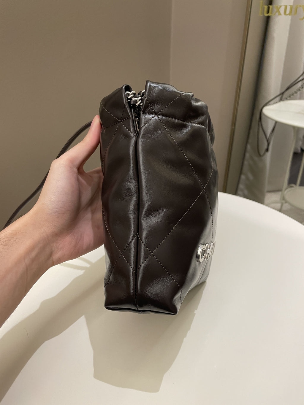 Chanel 22 Mini Dark Ebene Calfskin