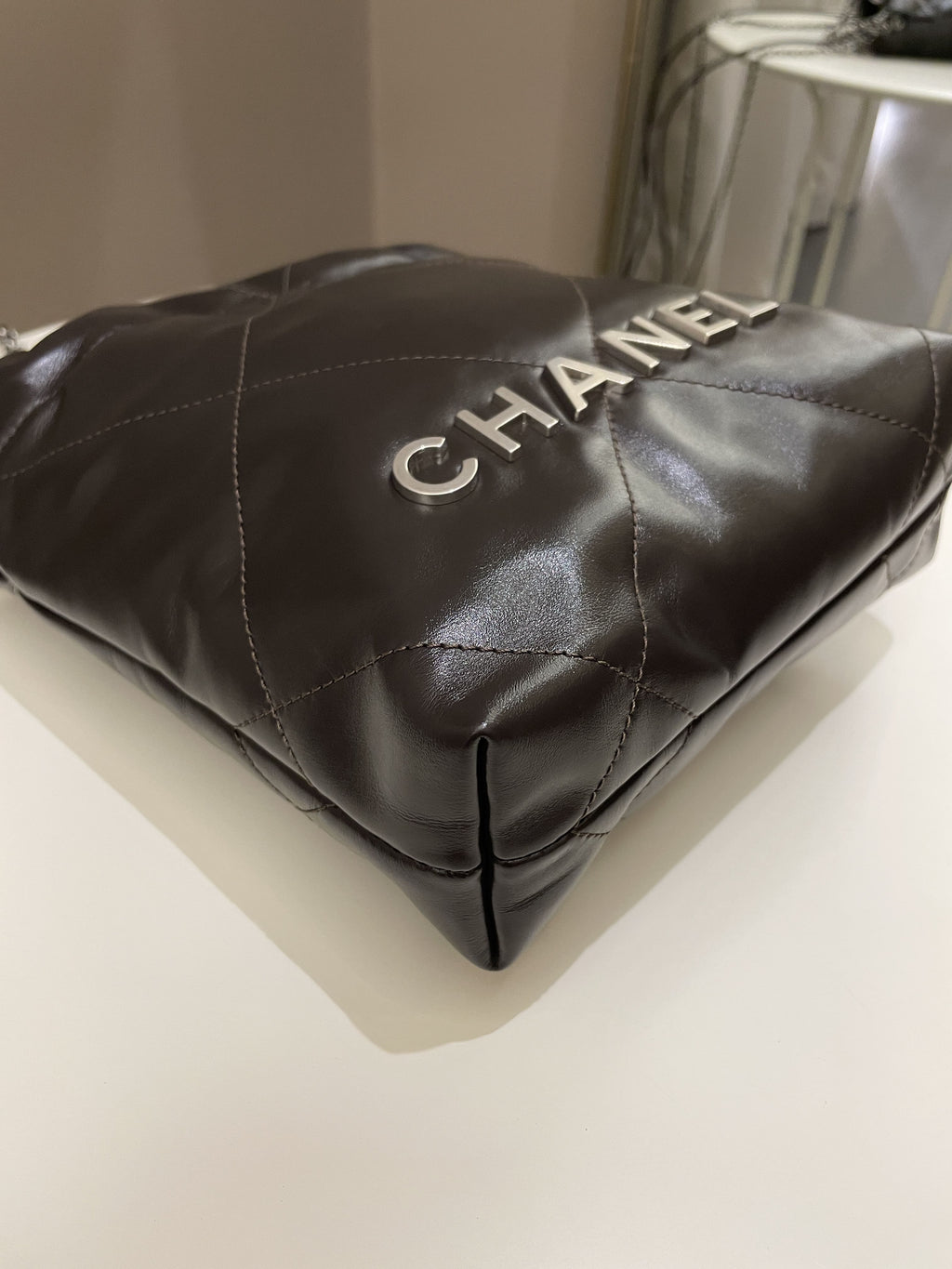 Chanel 22 Mini Dark Ebene Calfskin