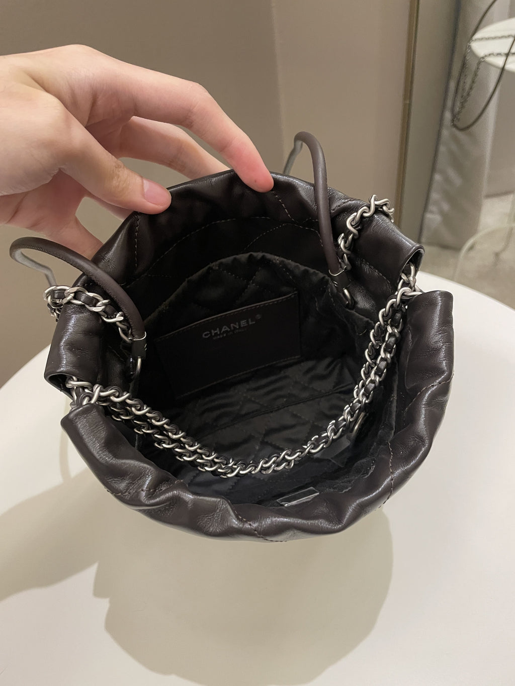 Chanel 22 Mini Dark Ebene Calfskin