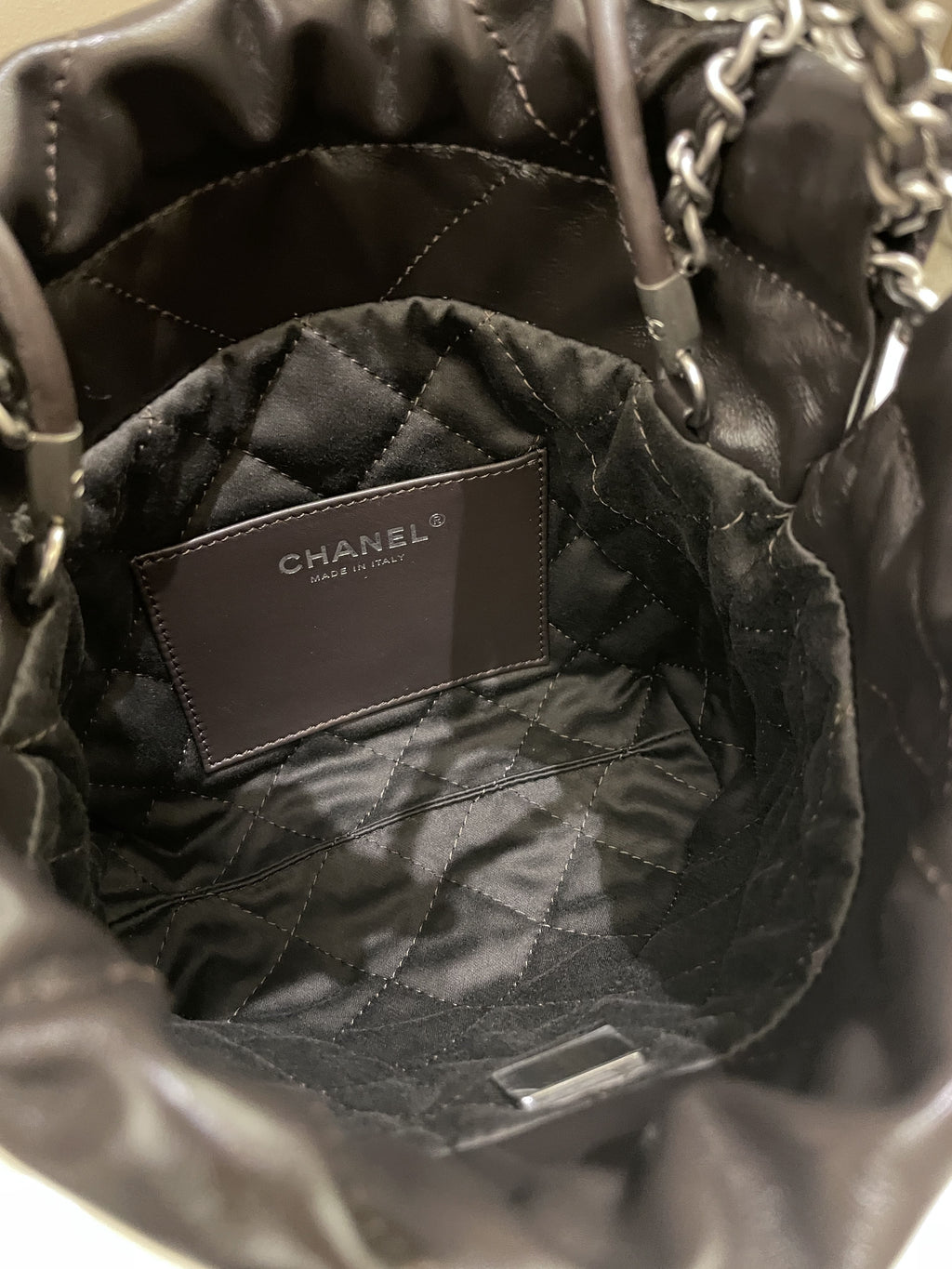 Chanel 22 Mini Dark Ebene Calfskin