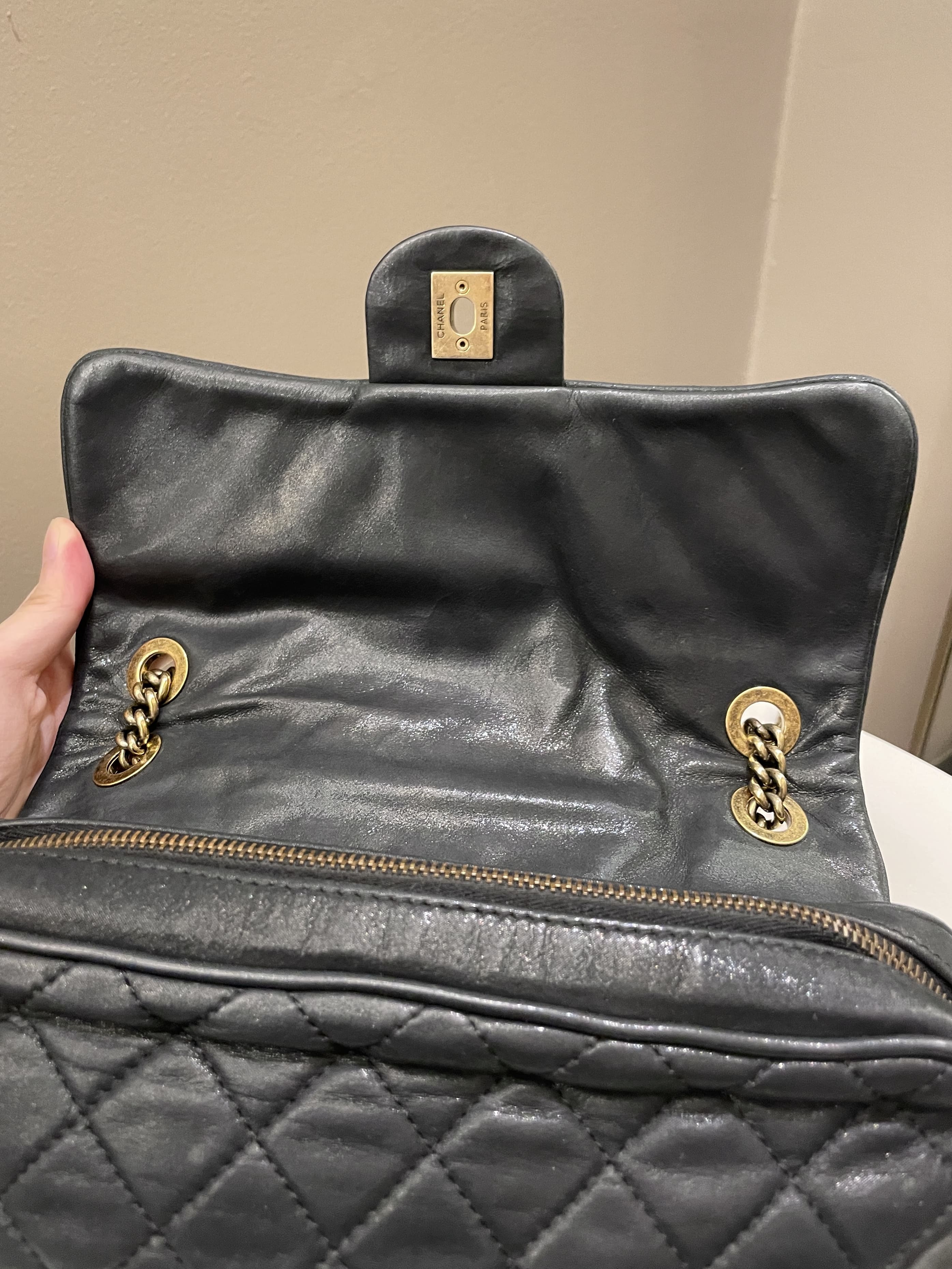 Chanel Shiva Easy Flap Black Iridescent Leather