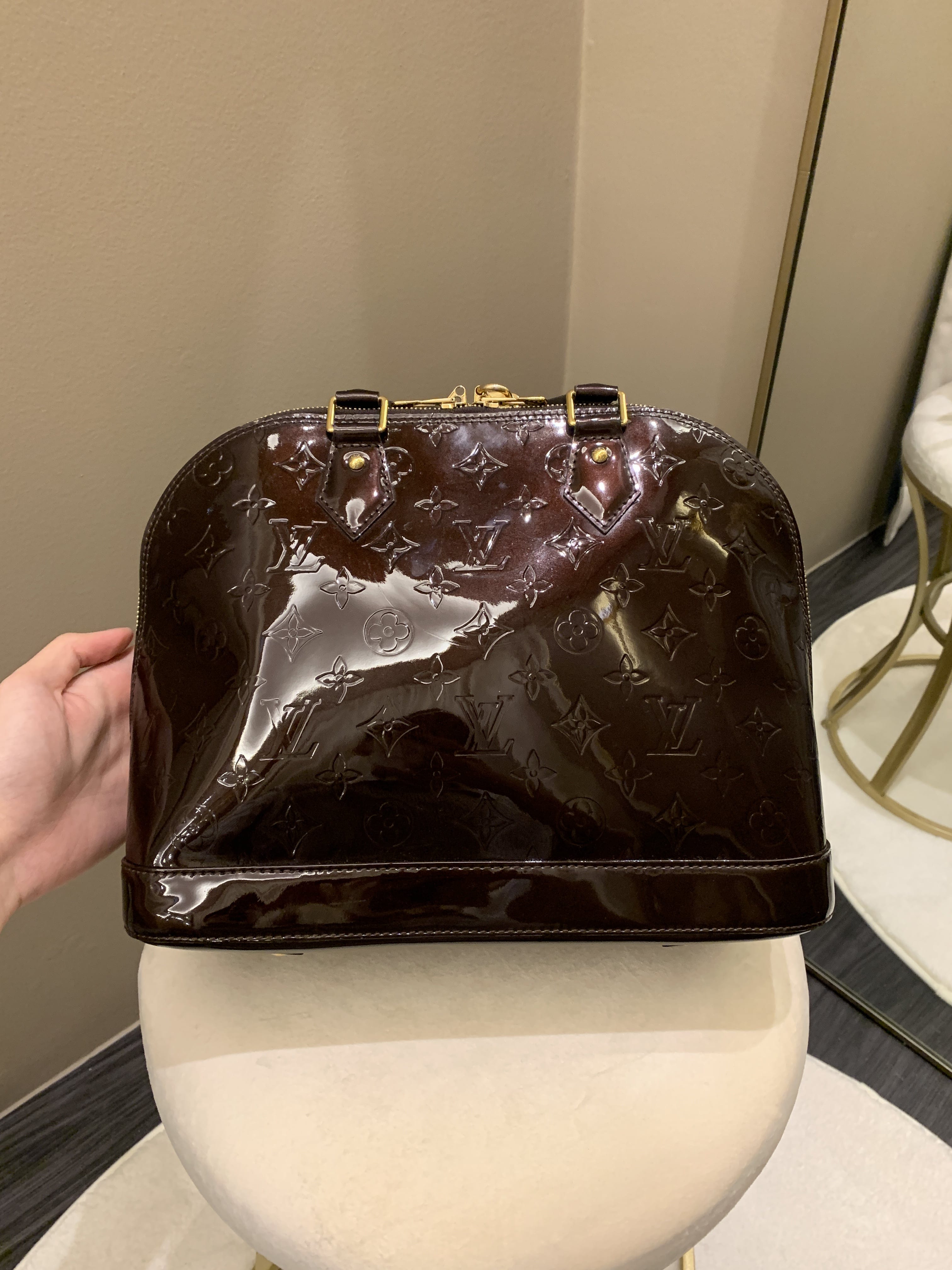 Louis Vuitton Alma Amarante Vernice