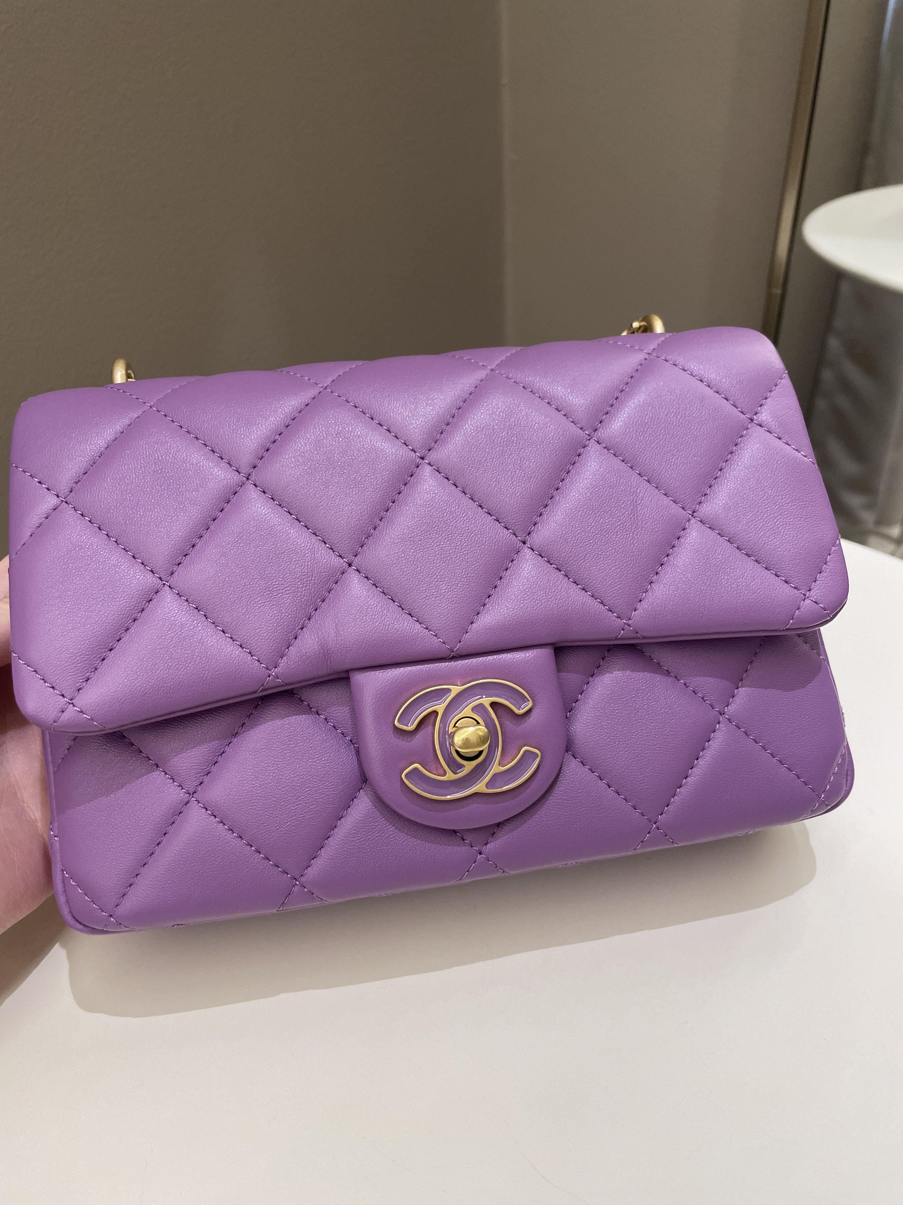 Chanel 22P Pending CC Flap Bag Purple Lambskin Enamel