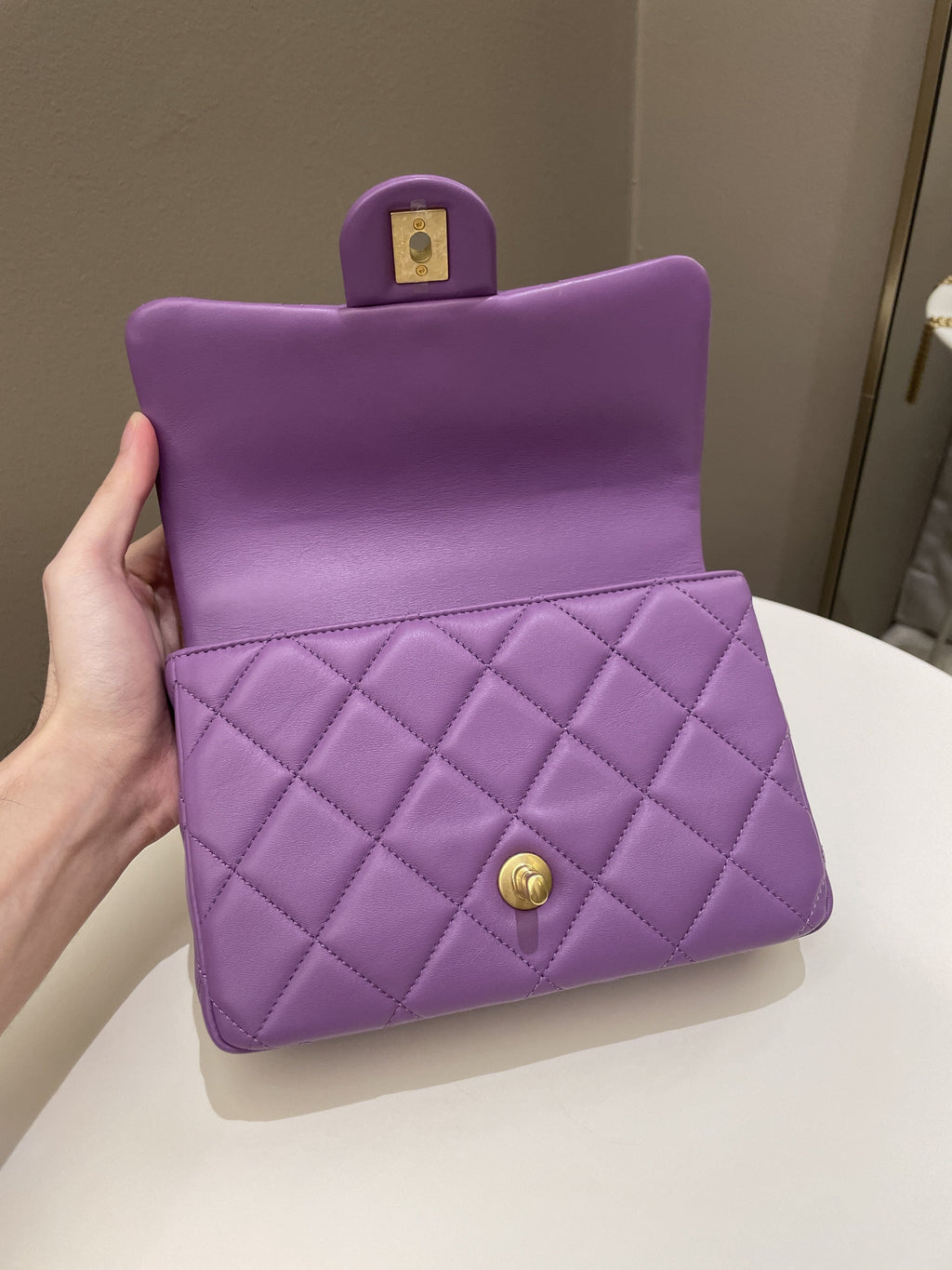 Chanel 22P Pending CC Flap Bag Purple Lambskin Enamel