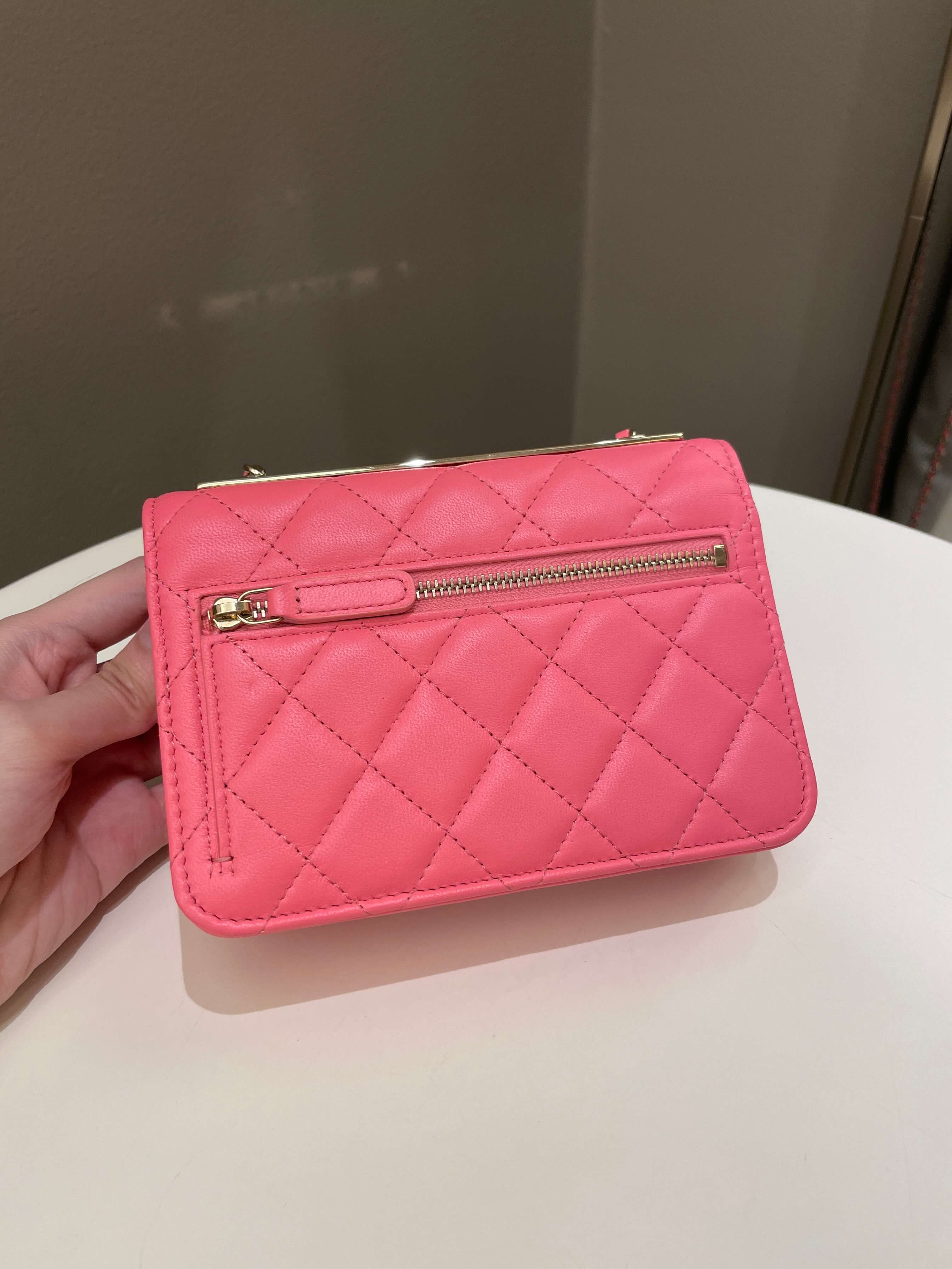 Chanel Trendy CC Clutch with Chain Pink