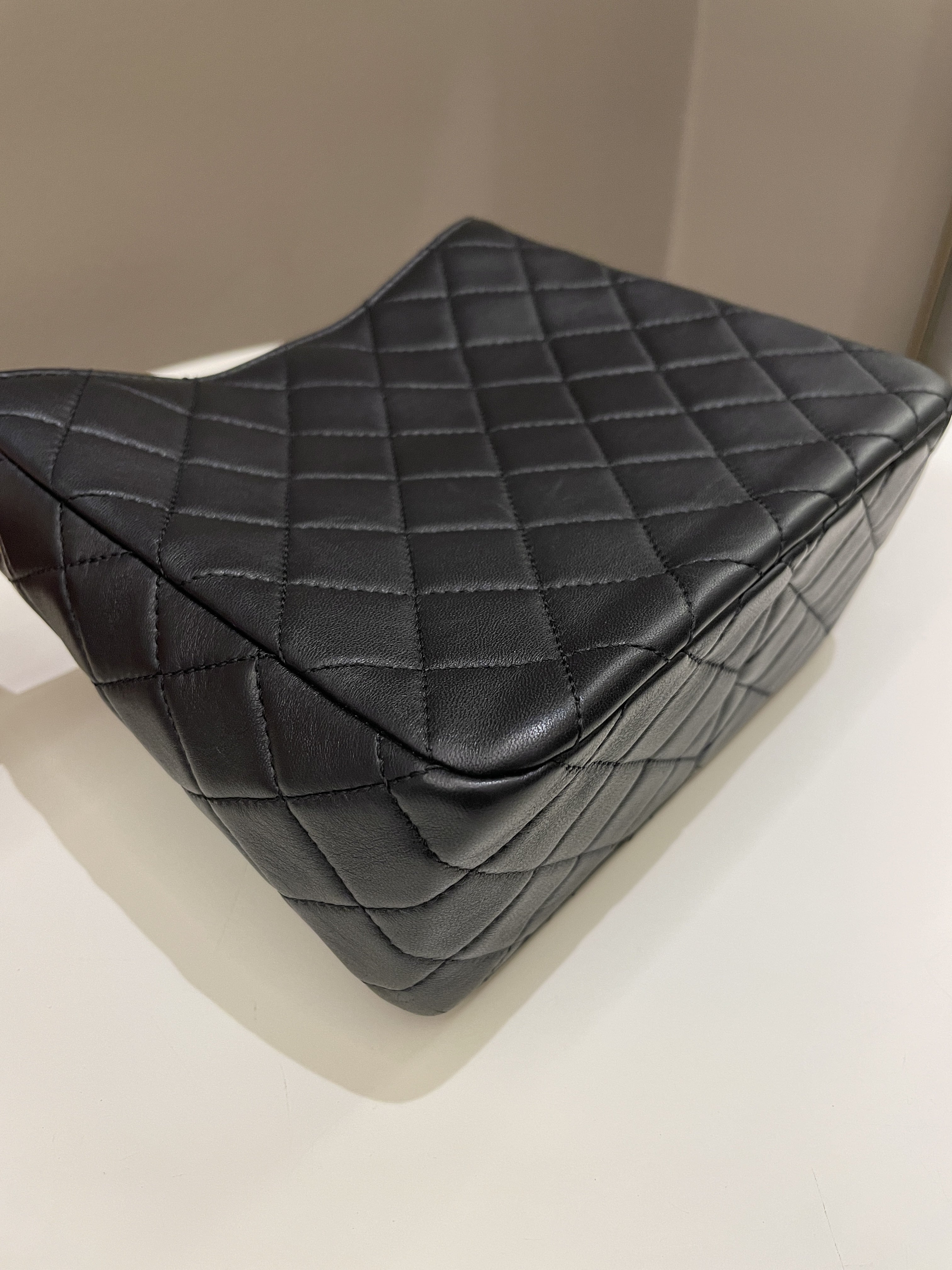 Chanel Hobo Pearl Crush Black Lambskin