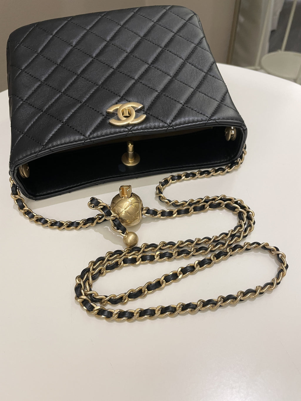 Chanel Hobo Pearl Crush Black Lambskin