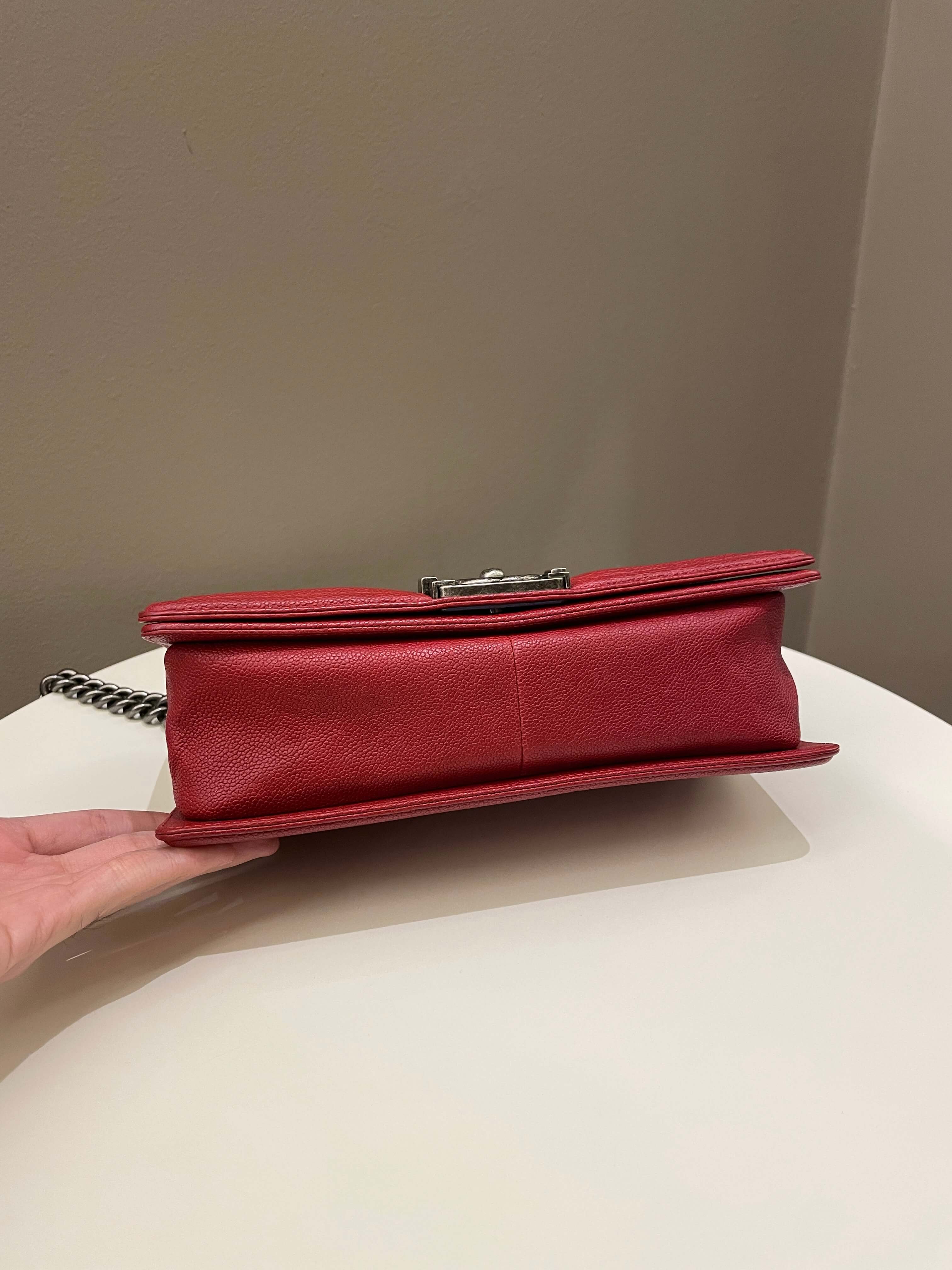 Chanel Quilted Boy Old Medium Red Caviar