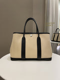 Garden Party 30 Toile Beige / Black Canvas