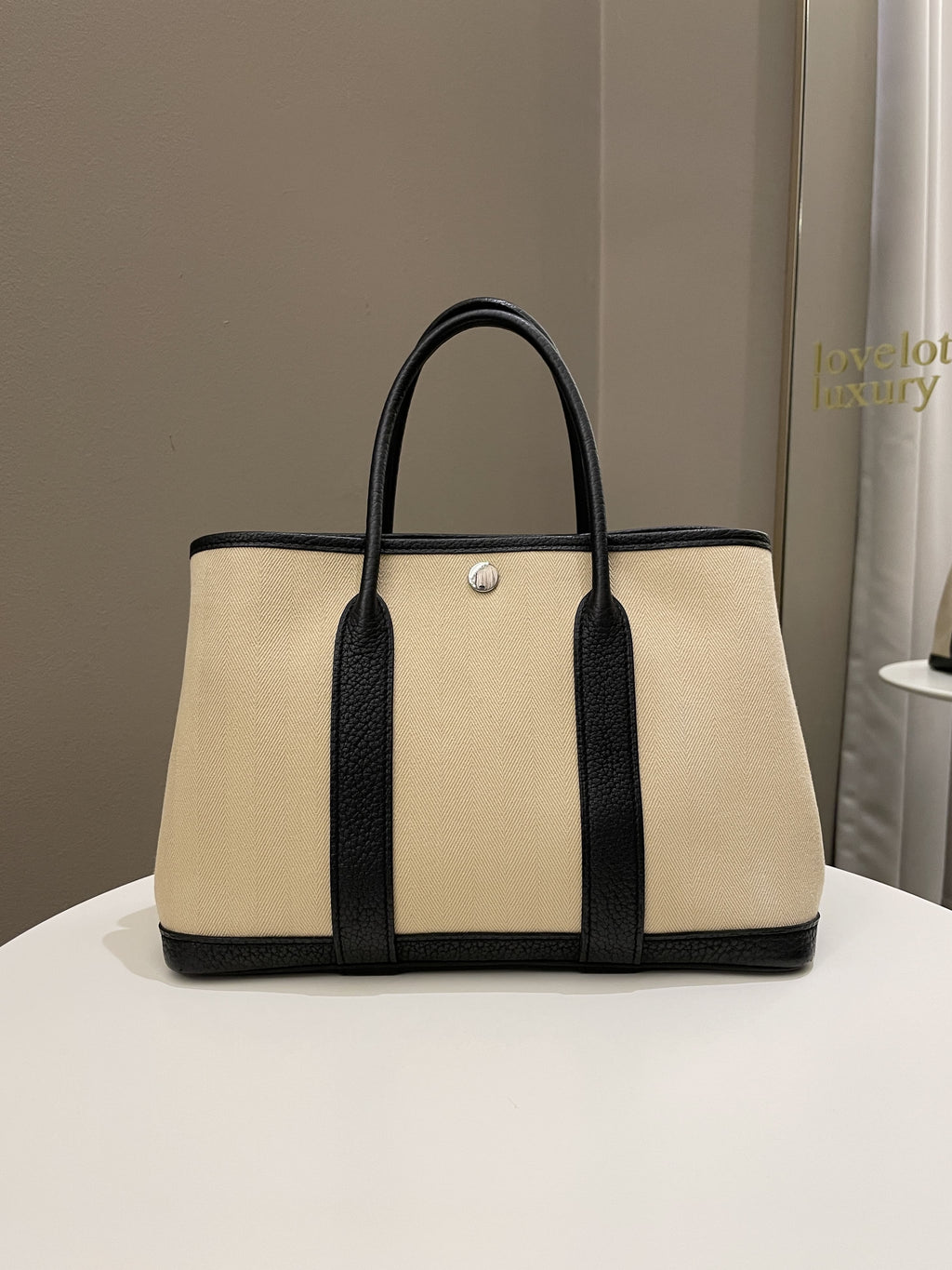 Garden Party 30 Toile Beige / Black Canvas