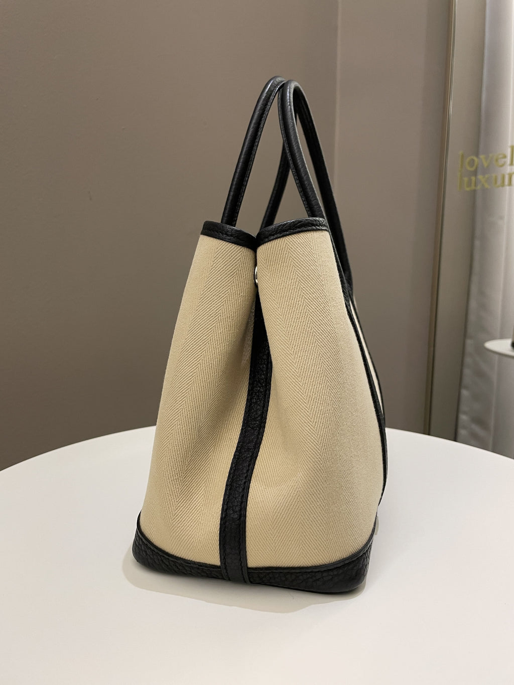 Garden Party 30 Toile Beige / Black Canvas