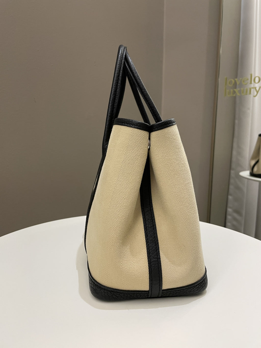 Garden Party 30 Toile Beige / Black Canvas