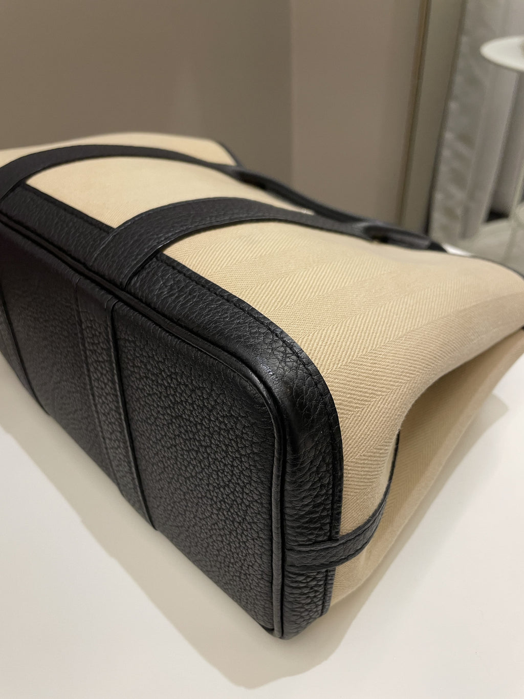 Garden Party 30 Toile Beige / Black Canvas