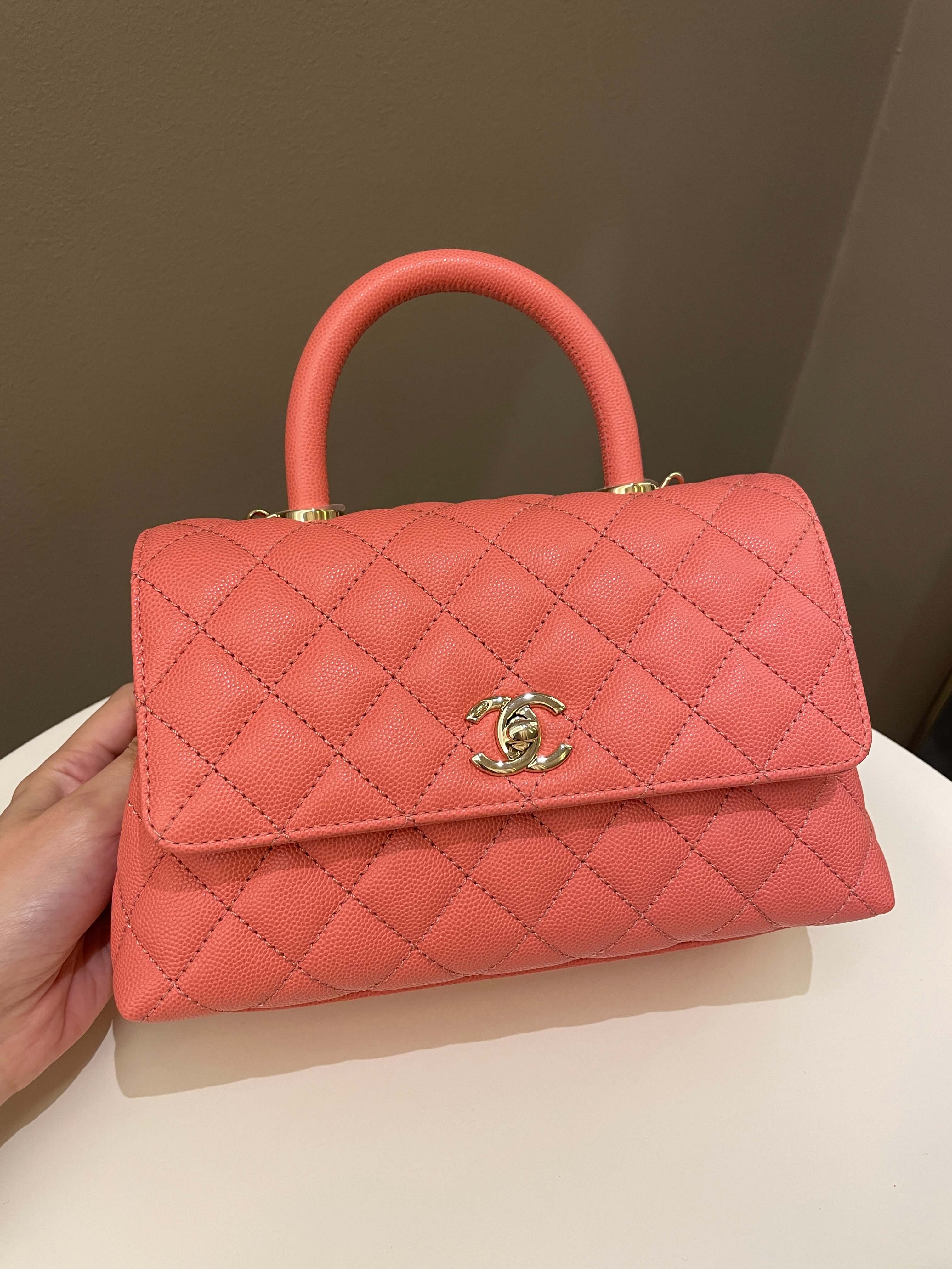 Chanel 22A Quilted Coco Handle Coral Pink Caviar