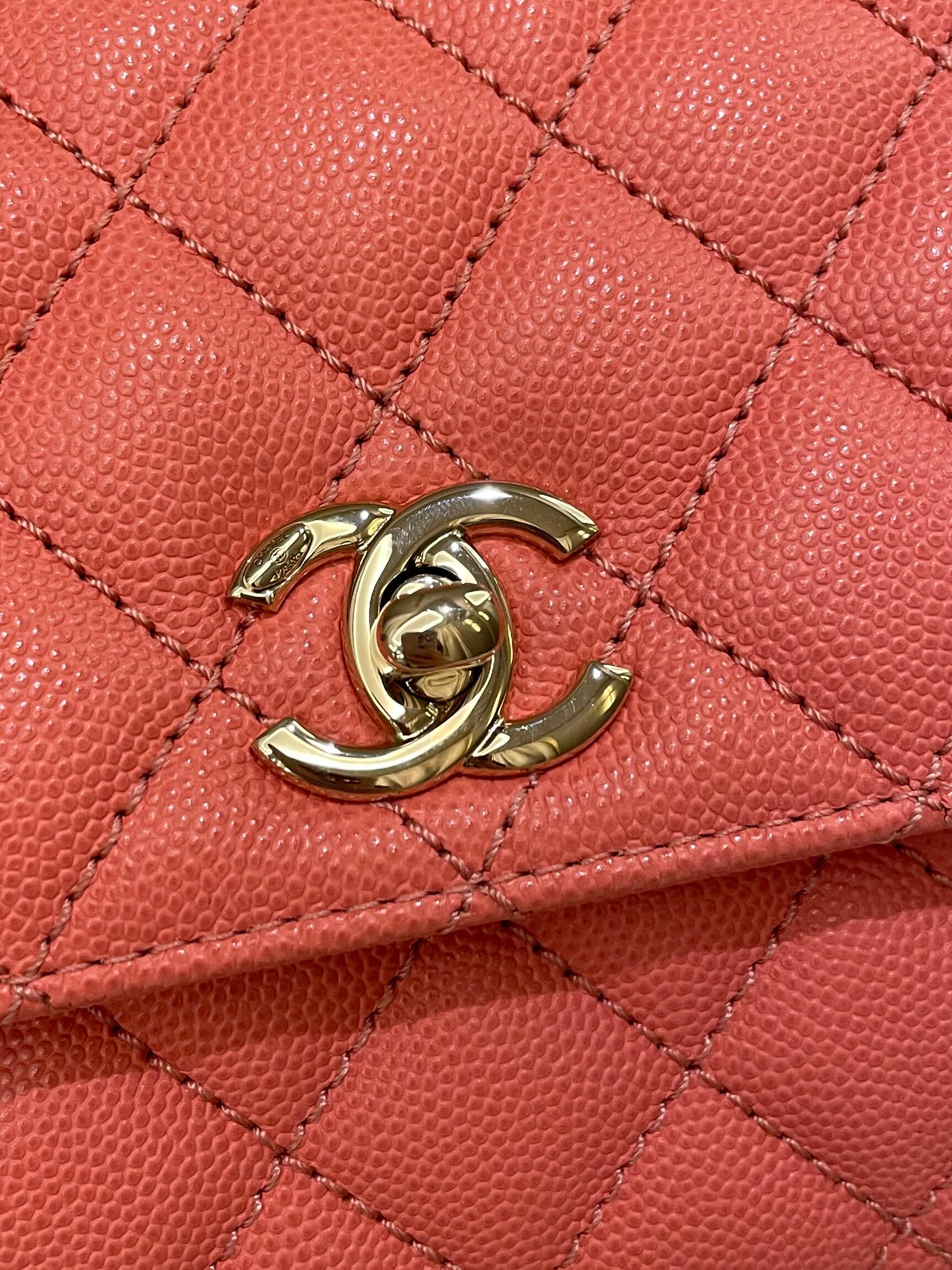 Chanel 22A Quilted Coco Handle Coral Pink Caviar