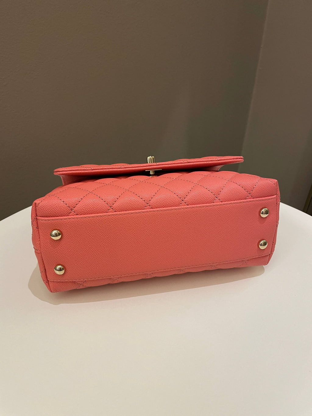 Chanel 22A Quilted Coco Handle Coral Pink Caviar