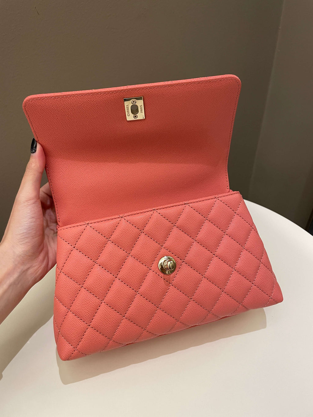 Chanel 22A Quilted Coco Handle Coral Pink Caviar