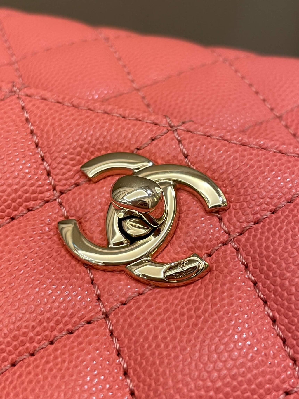 Chanel 22A Quilted Coco Handle Coral Pink Caviar