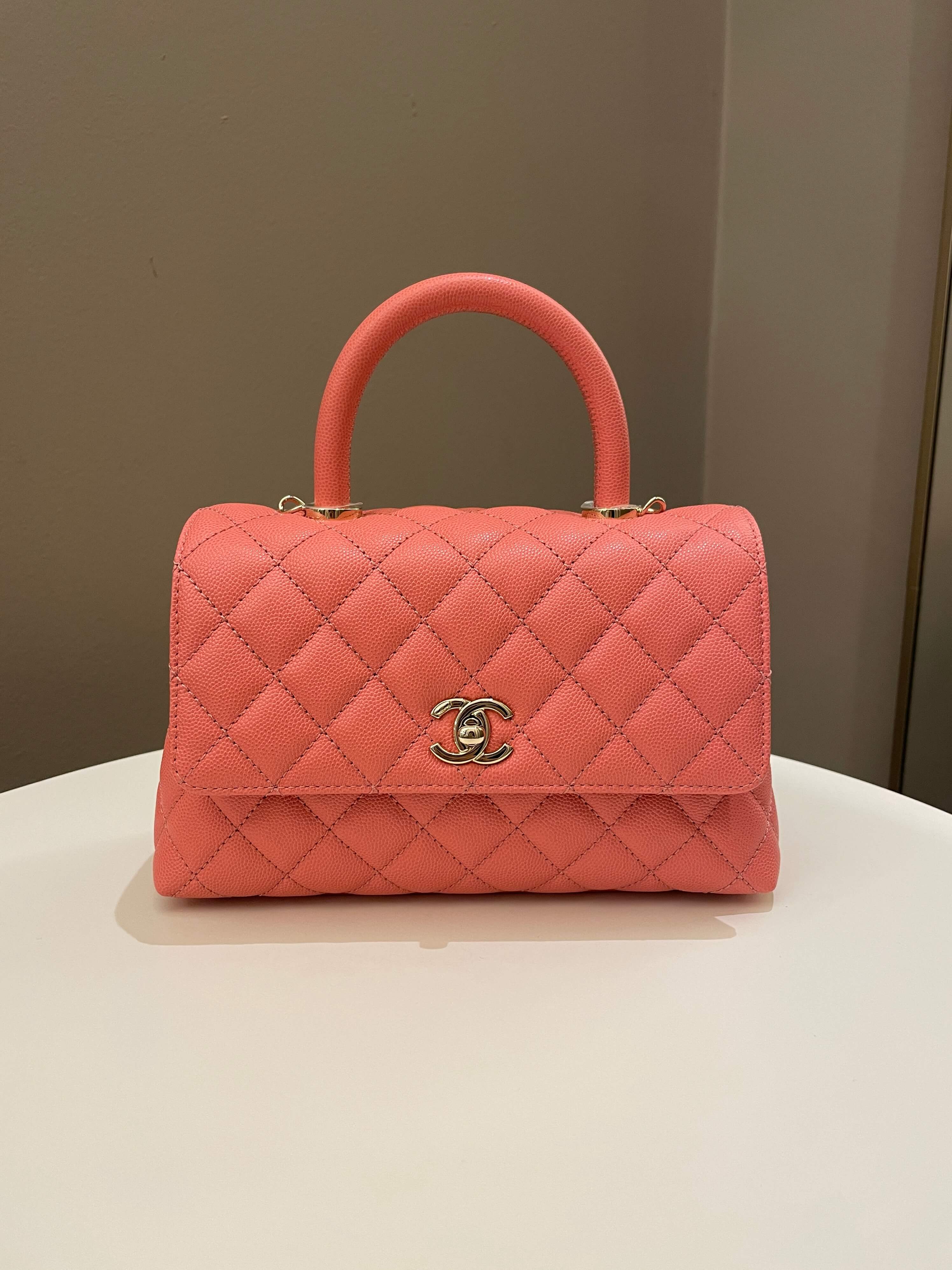 Chanel 22A Quilted Coco Handle Coral Pink Caviar