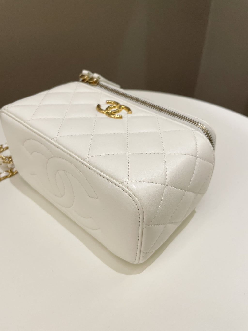 Chanel 23C Cc Mini Vanity Rectangular White Lambskin