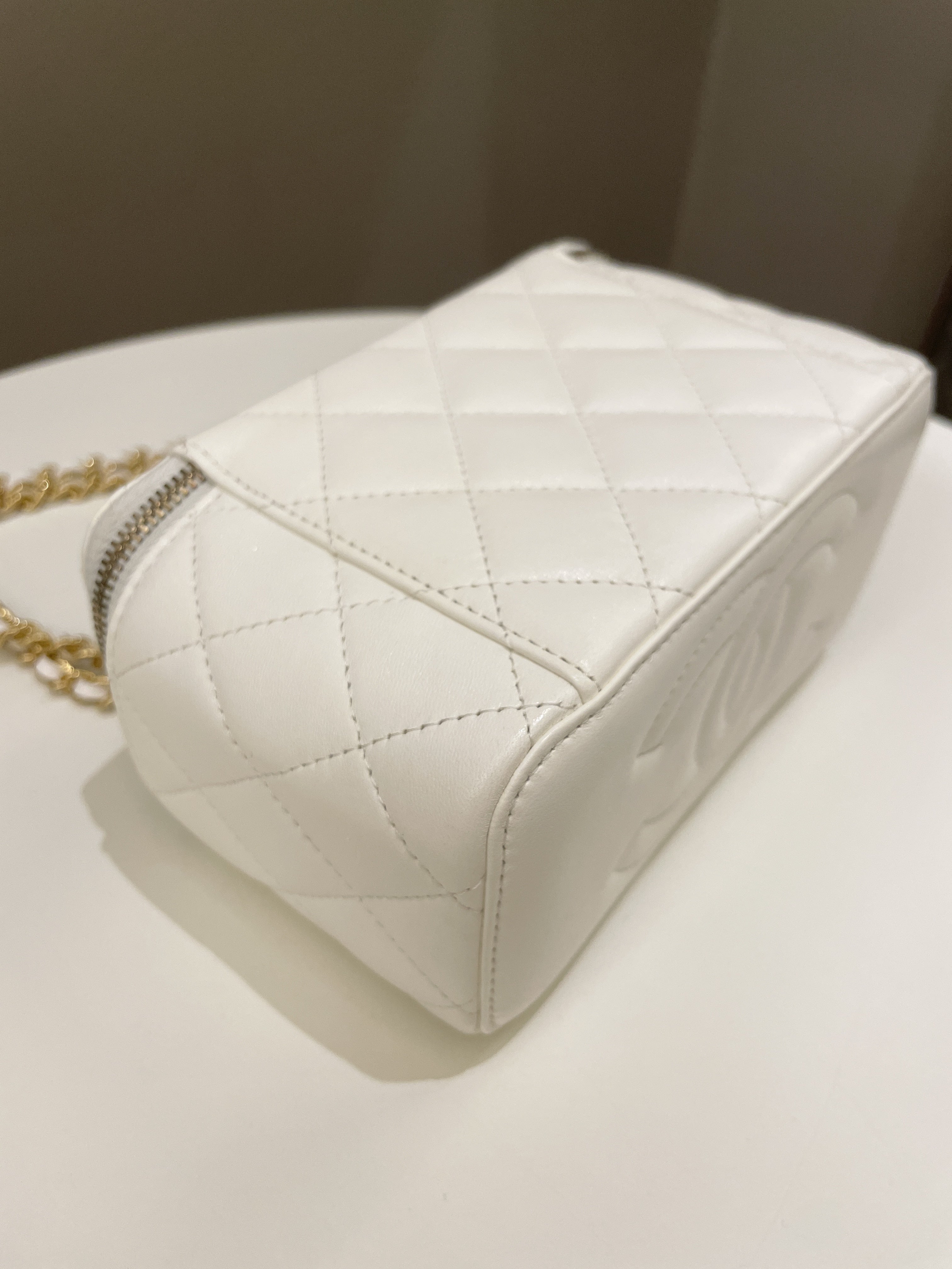 Chanel 23C Cc Mini Vanity Rectangular White Lambskin