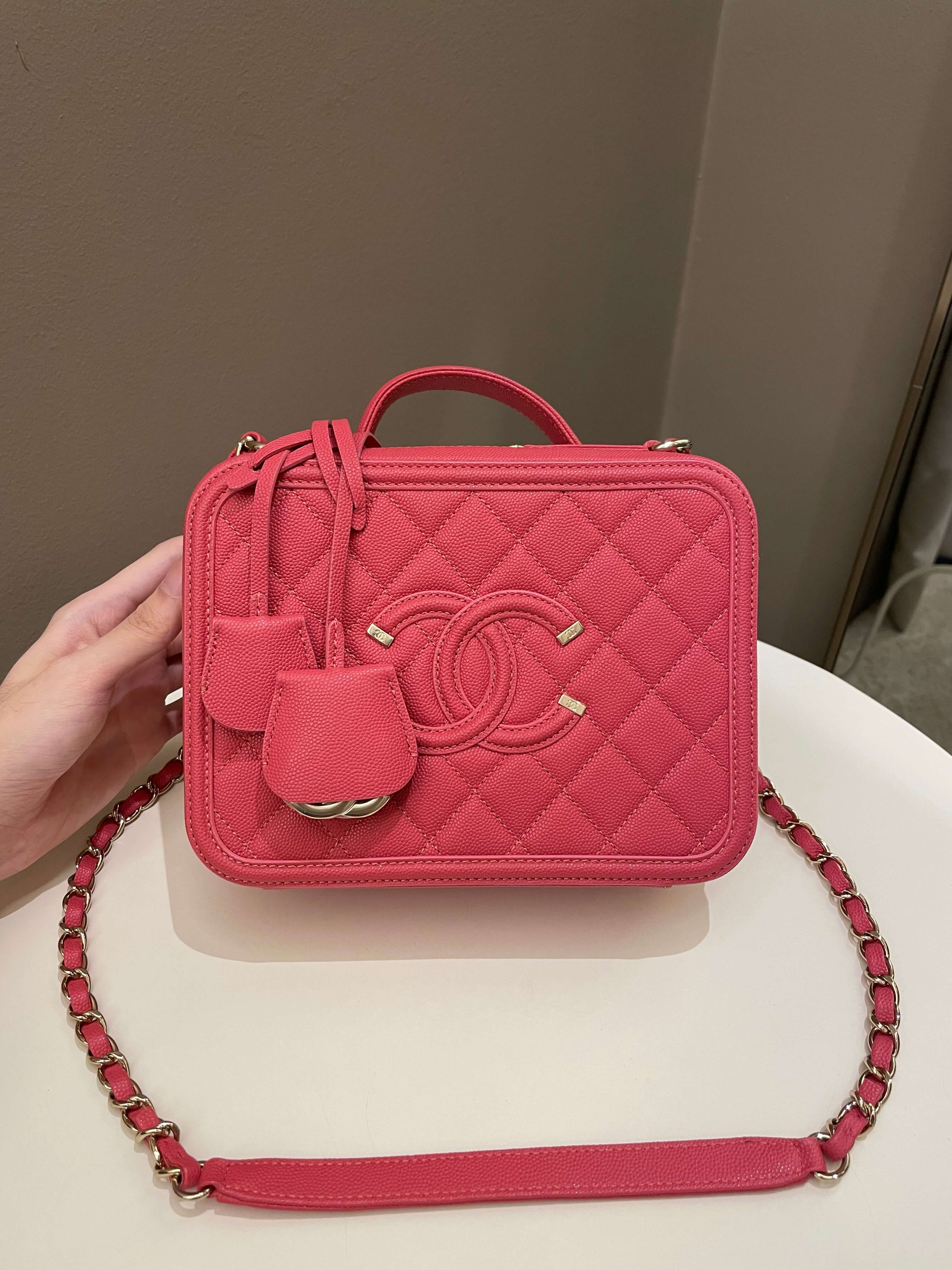 Chanel Filigree Vanity Case Pink Caviar