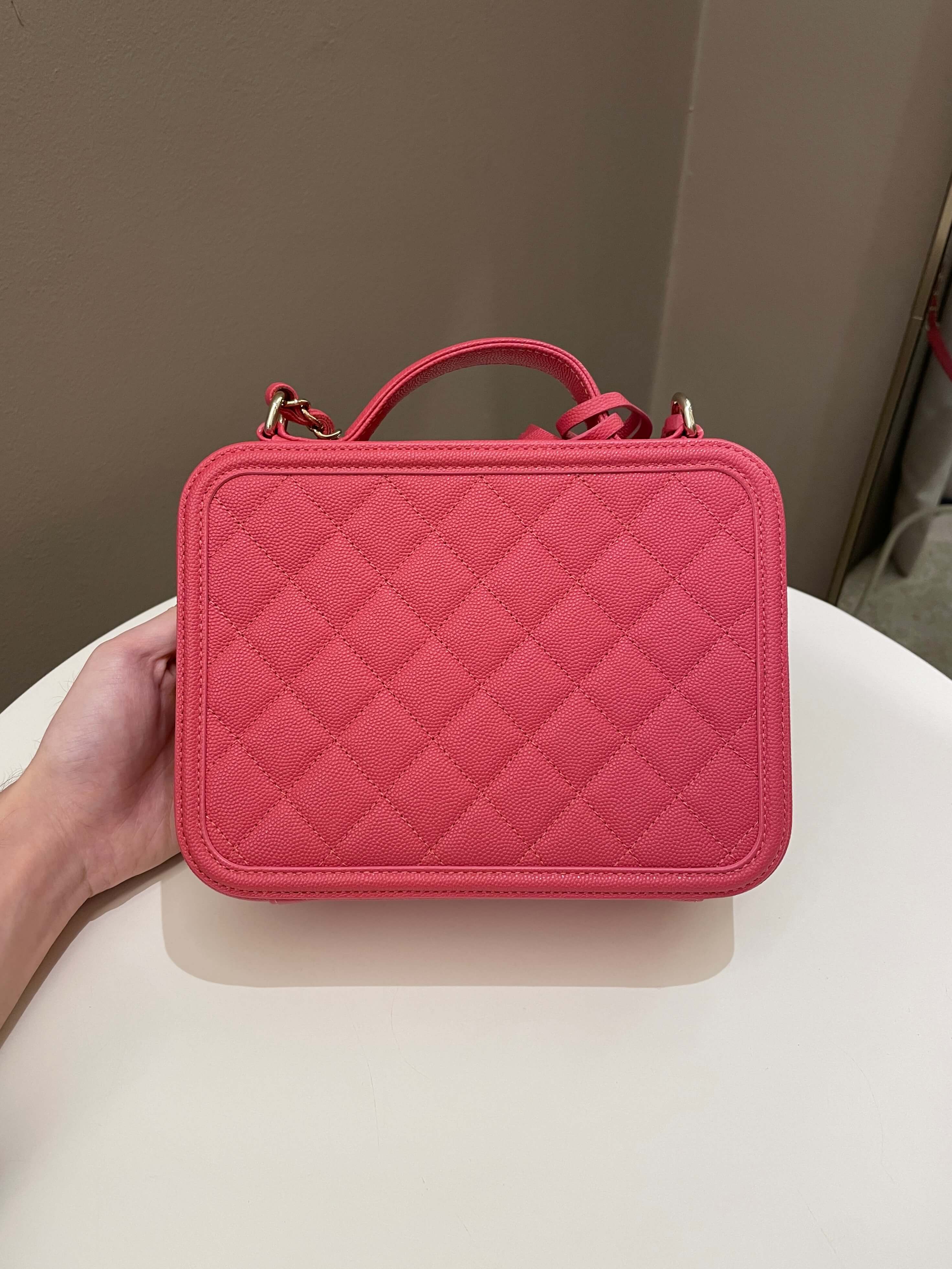 Chanel Filigree Vanity Case Pink Caviar