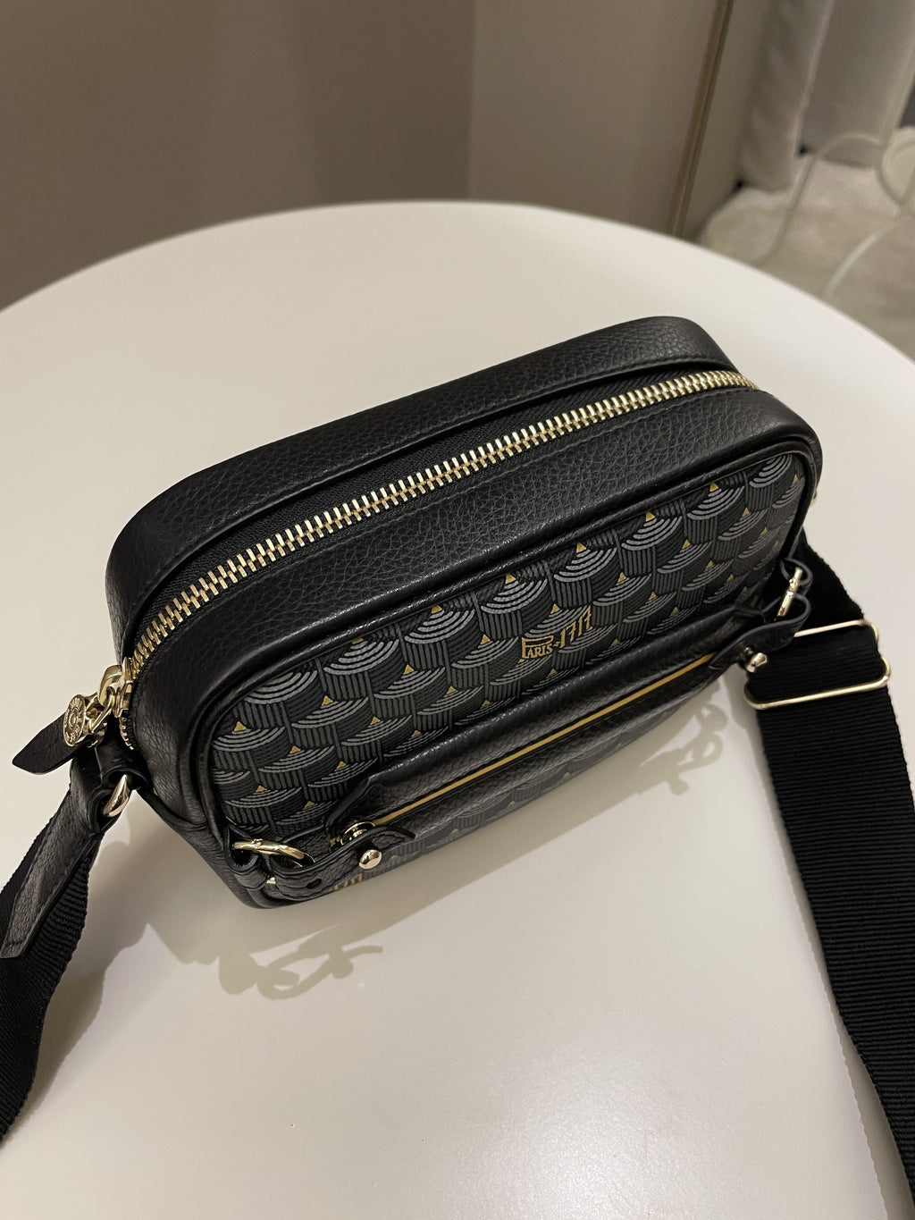 Faure Le Page Hands On 17 Bag Black Canvas Calfskin