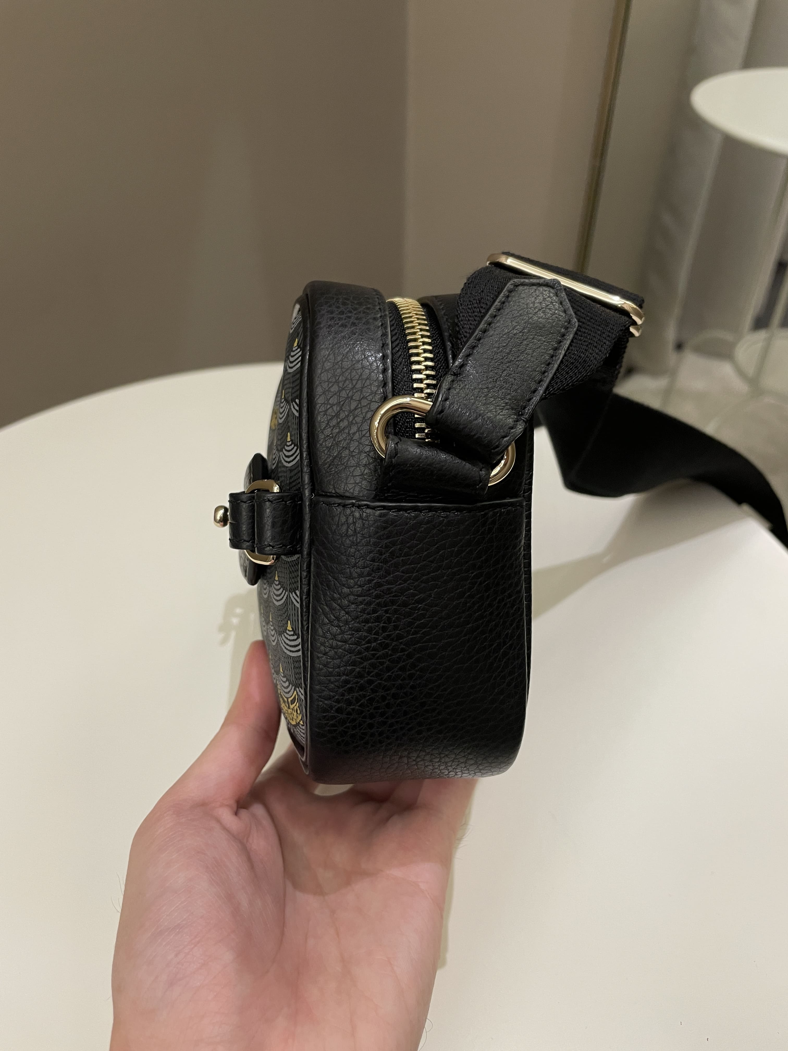 Faure Le Page Hands On 17 Bag Black Canvas Calfskin