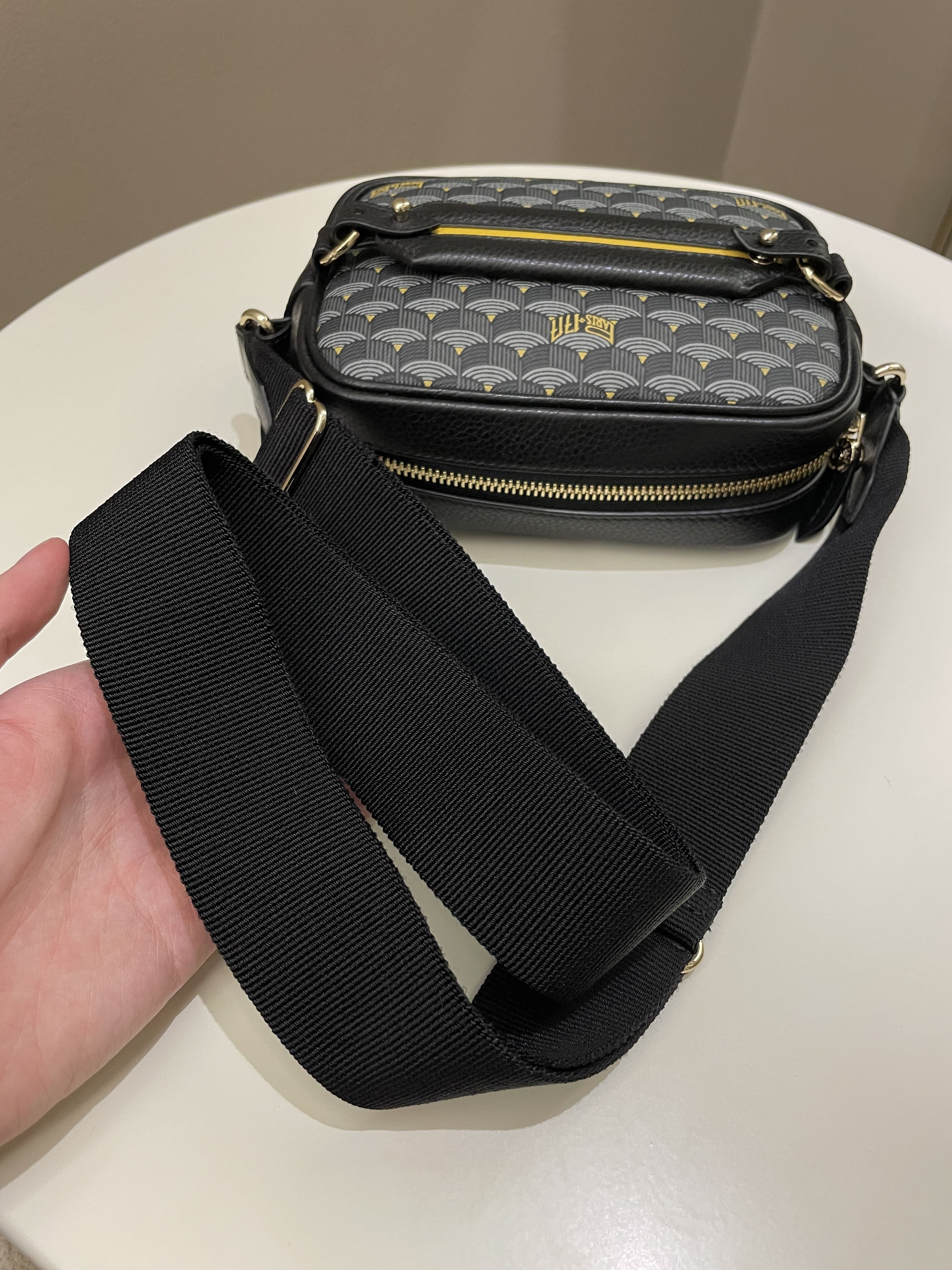 Faure Le Page Hands On 17 Bag Black Canvas Calfskin