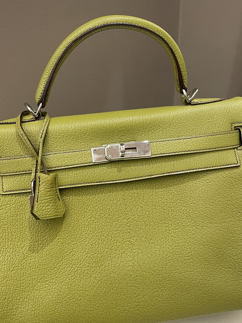 Hermes Kelly Retourne 32 Vert Anis ChÃƒÆ’Ã‚Â¨vre
