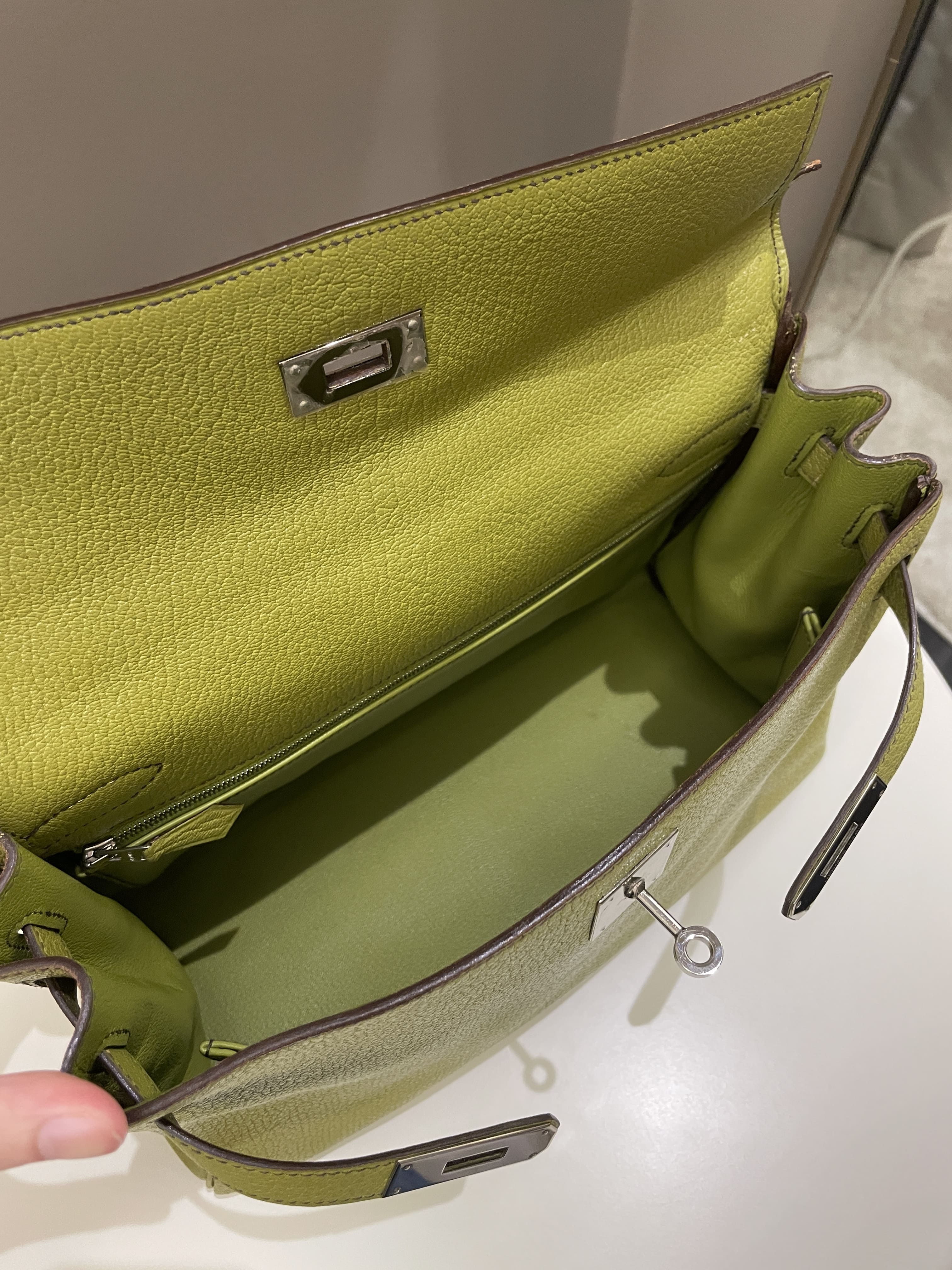 Hermes Kelly Retourne 32 Vert Anis ChÃƒÆ’Ã‚Â¨vre