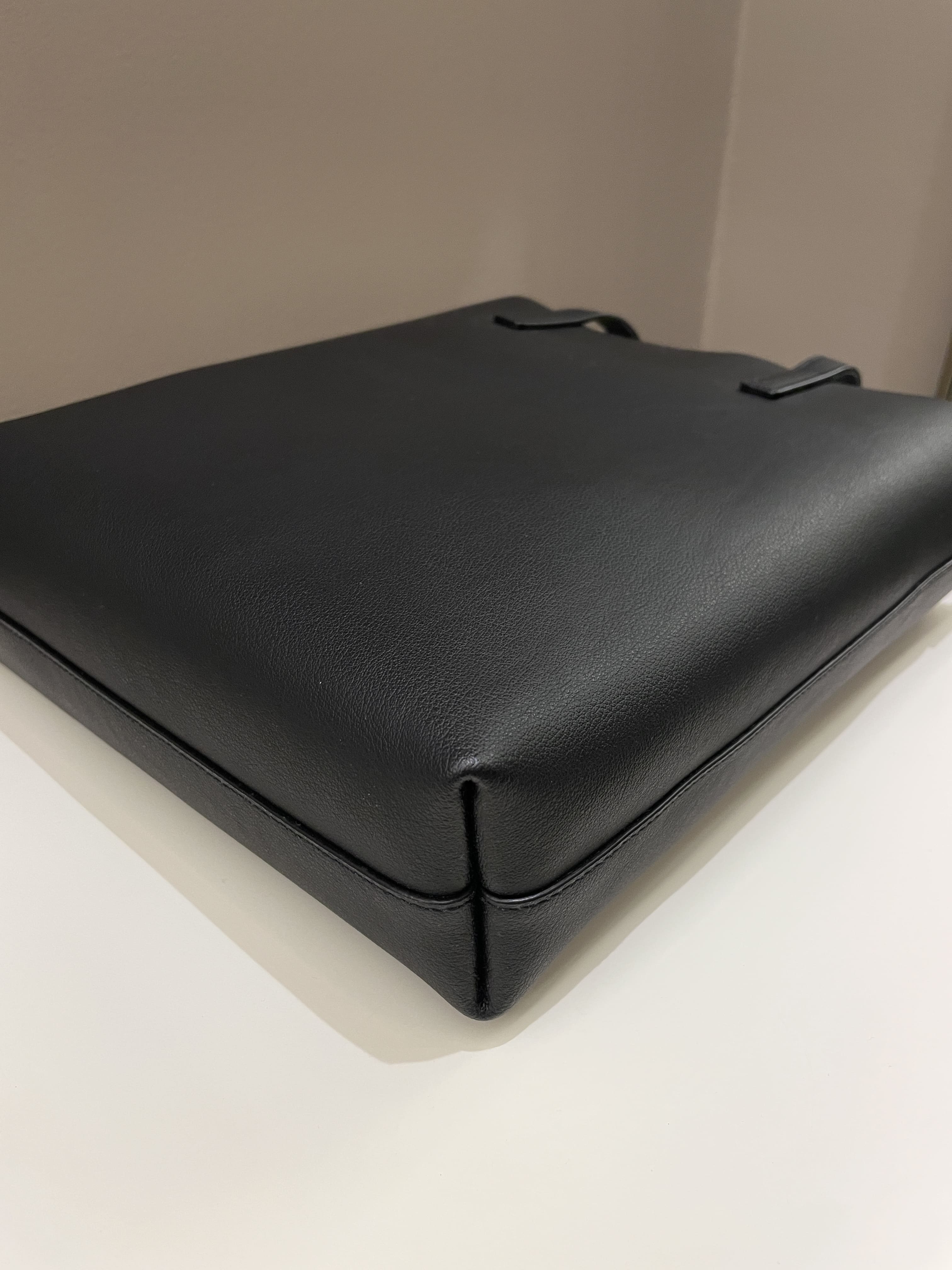 Saint Laurent Toy Shopping Bag Black Calfskin