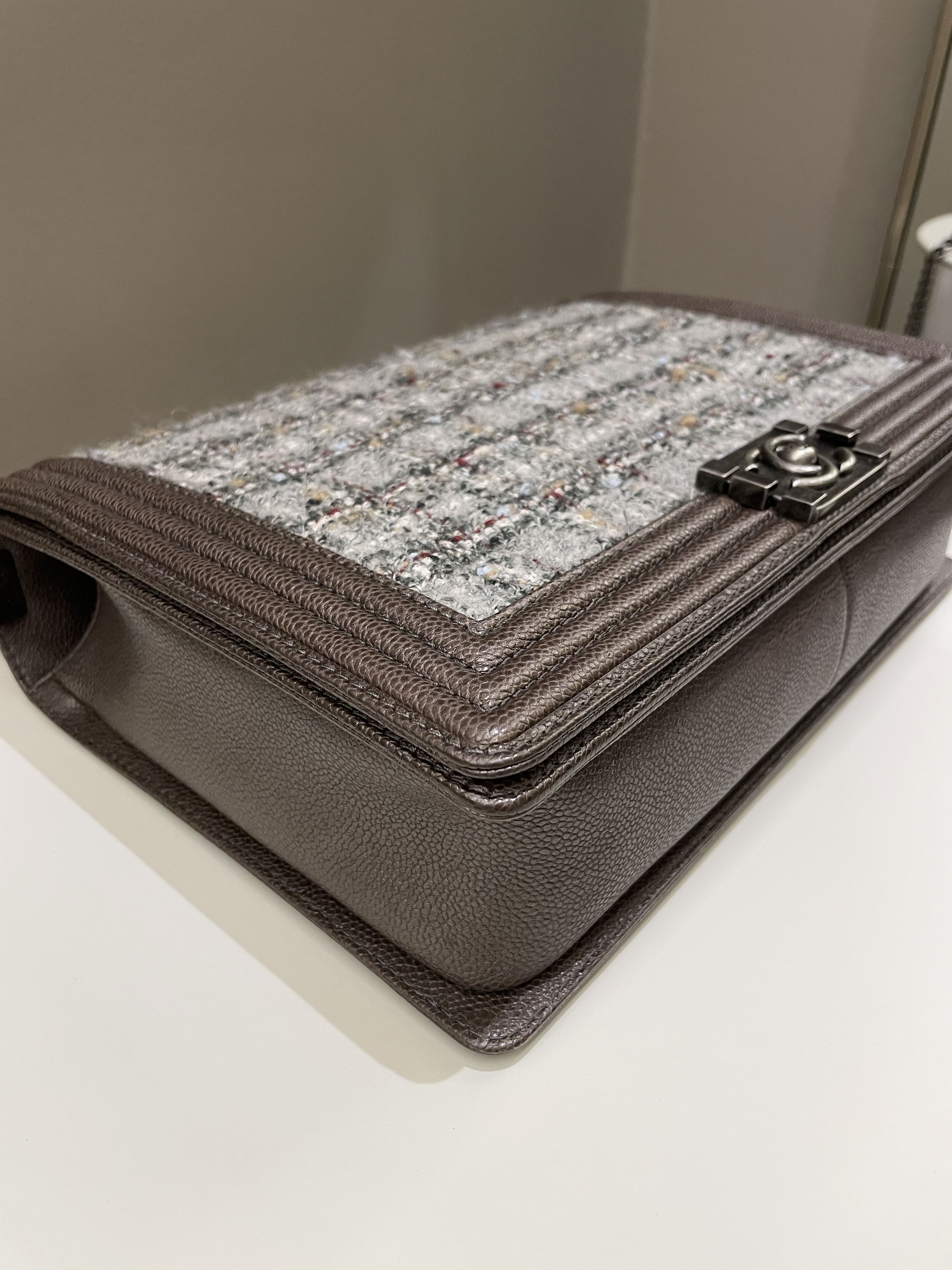 Chanel Quilted Boy Large Toffee Caviar / Tweed