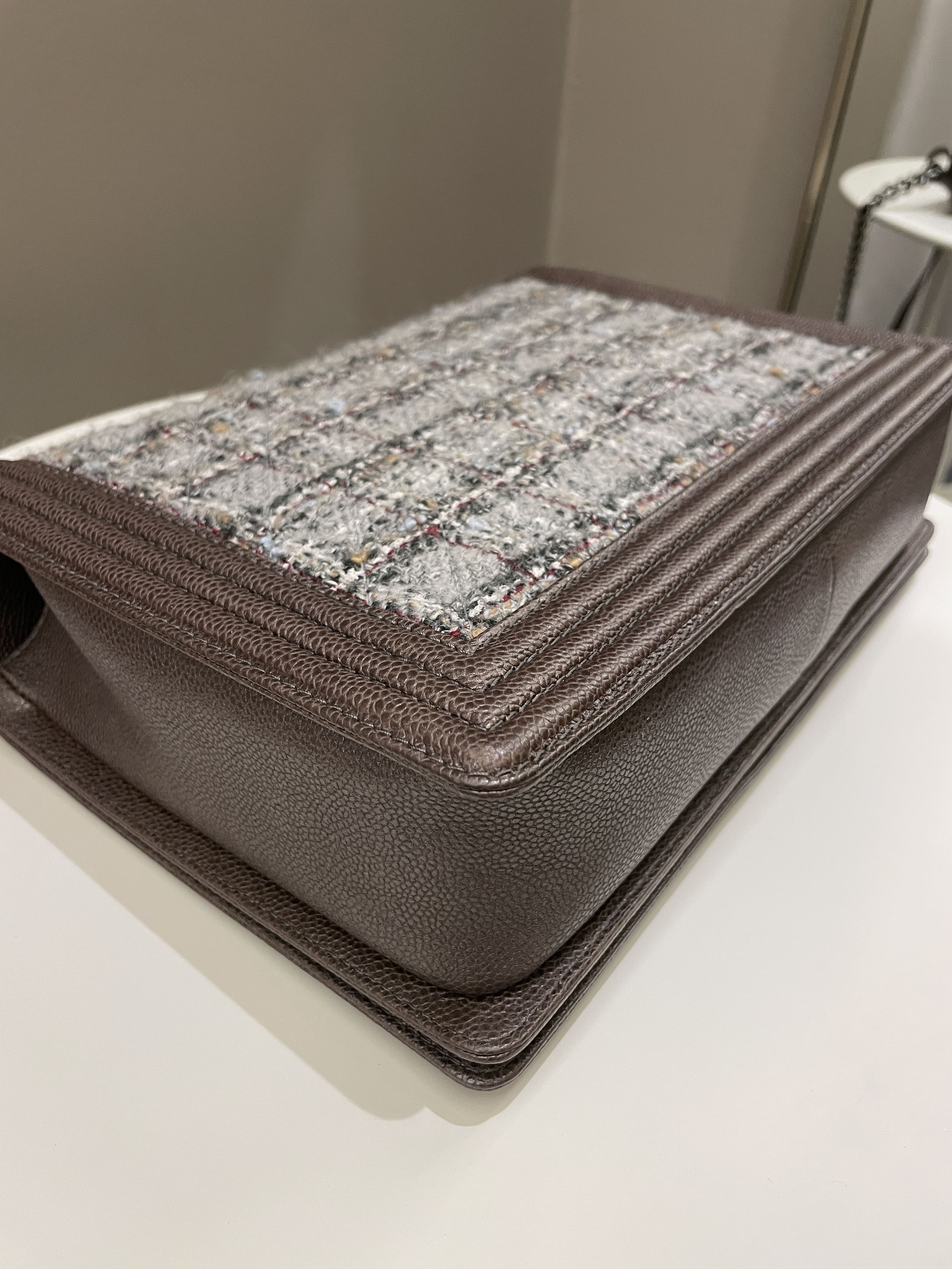 Chanel Quilted Boy Large Toffee Caviar / Tweed
