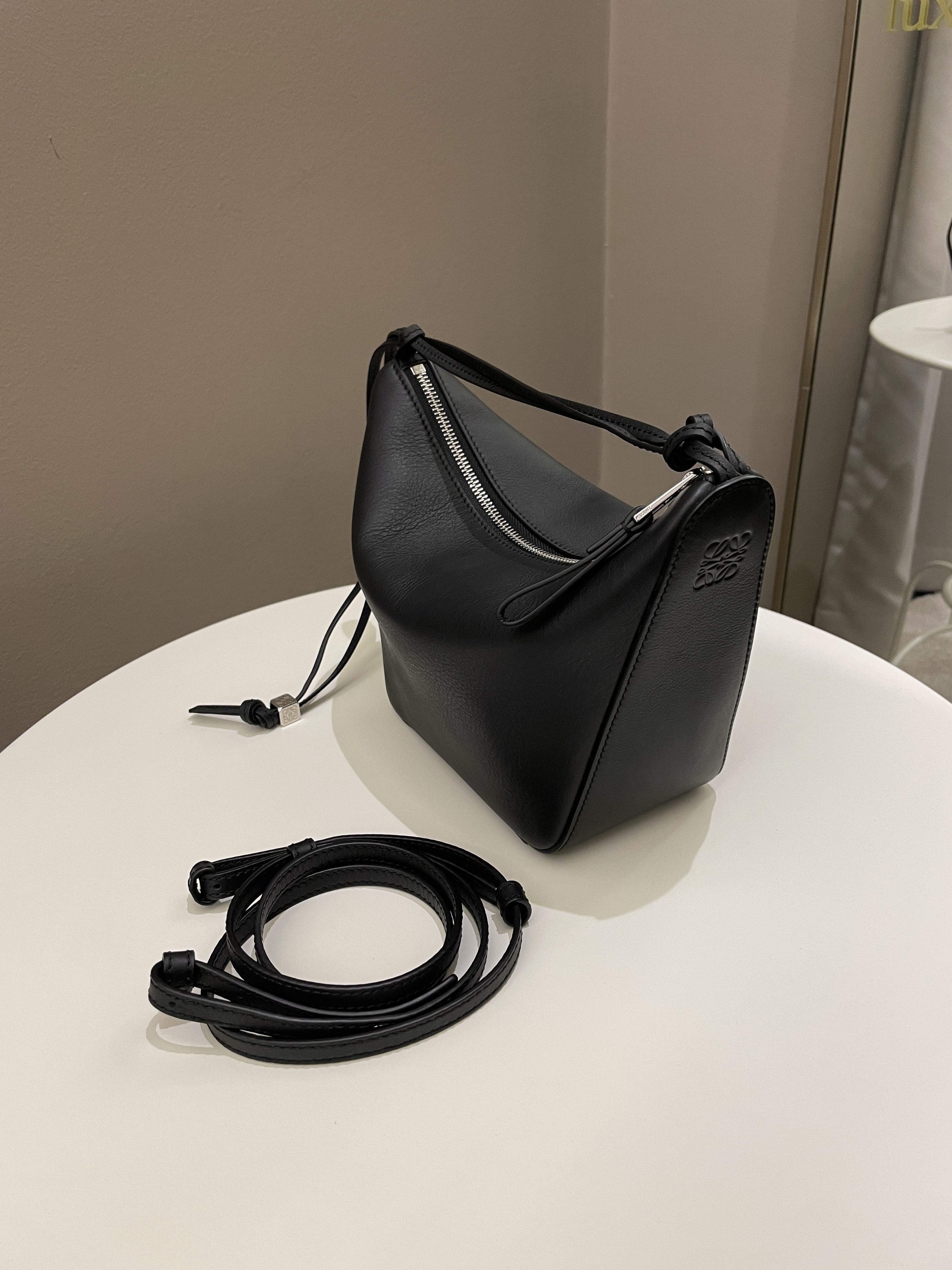Loewe Hammock Hobo Mini Black Calf