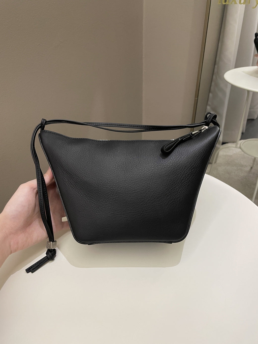 Loewe Hammock Hobo Mini Black Calf