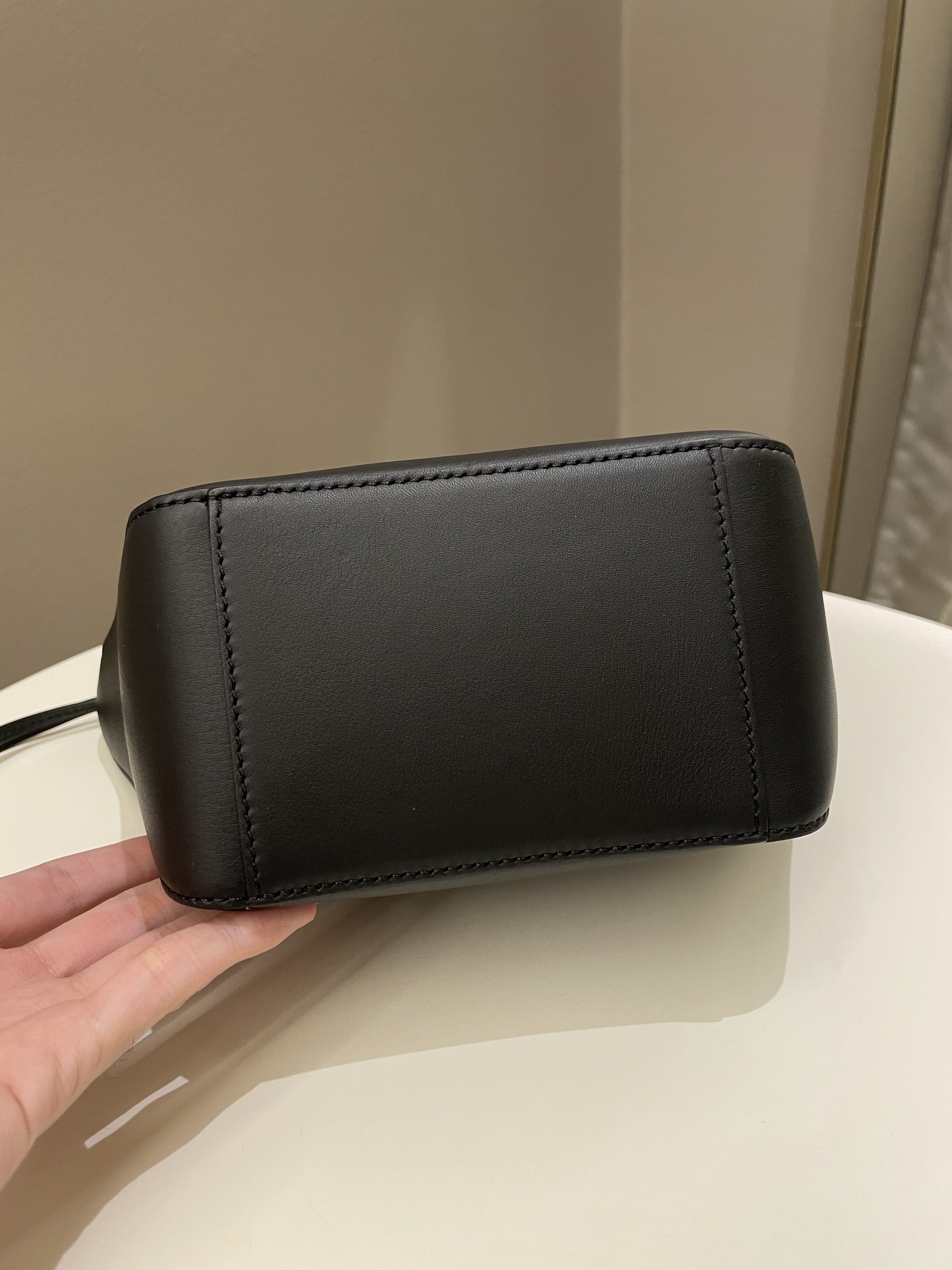 Loewe Hammock Hobo Mini Black Calf