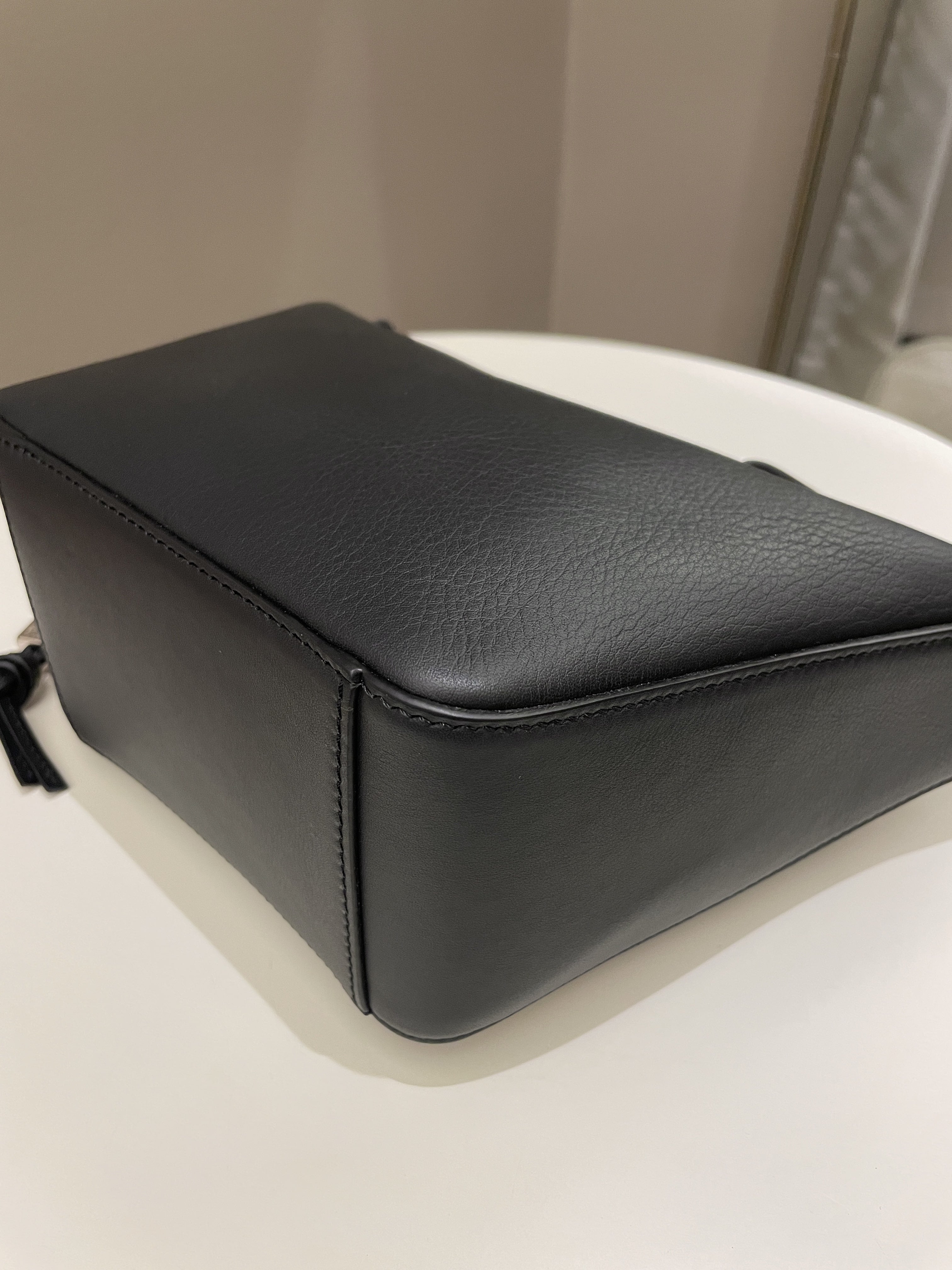 Loewe Hammock Hobo Mini Black Calf