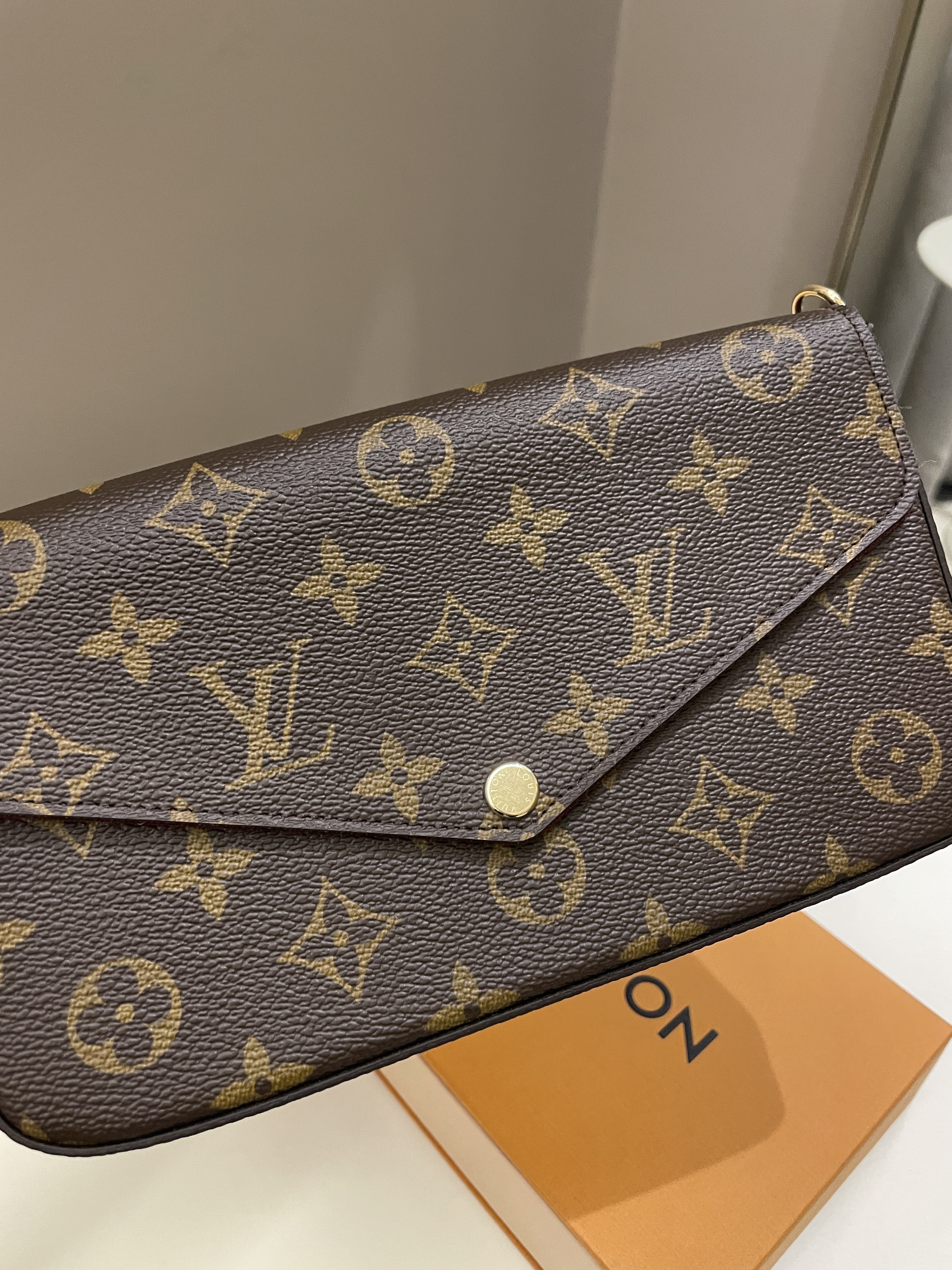 Louis Vuitton Felicie Pochette Classic Monogram Fuchsia