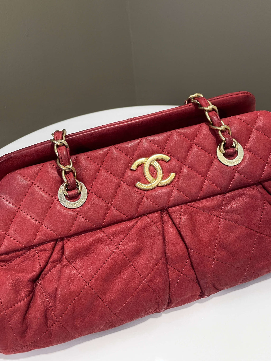 Chanel Cc Quilted Chain Shoulder Bag Red Calfskin