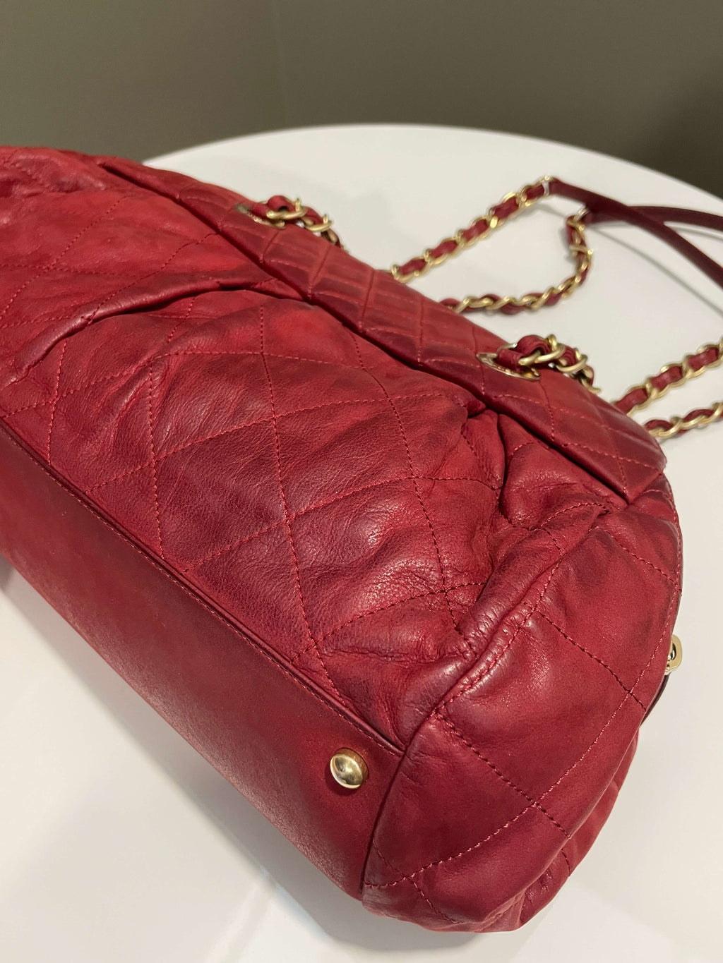 Chanel Cc Quilted Chain Shoulder Bag Red Calfskin