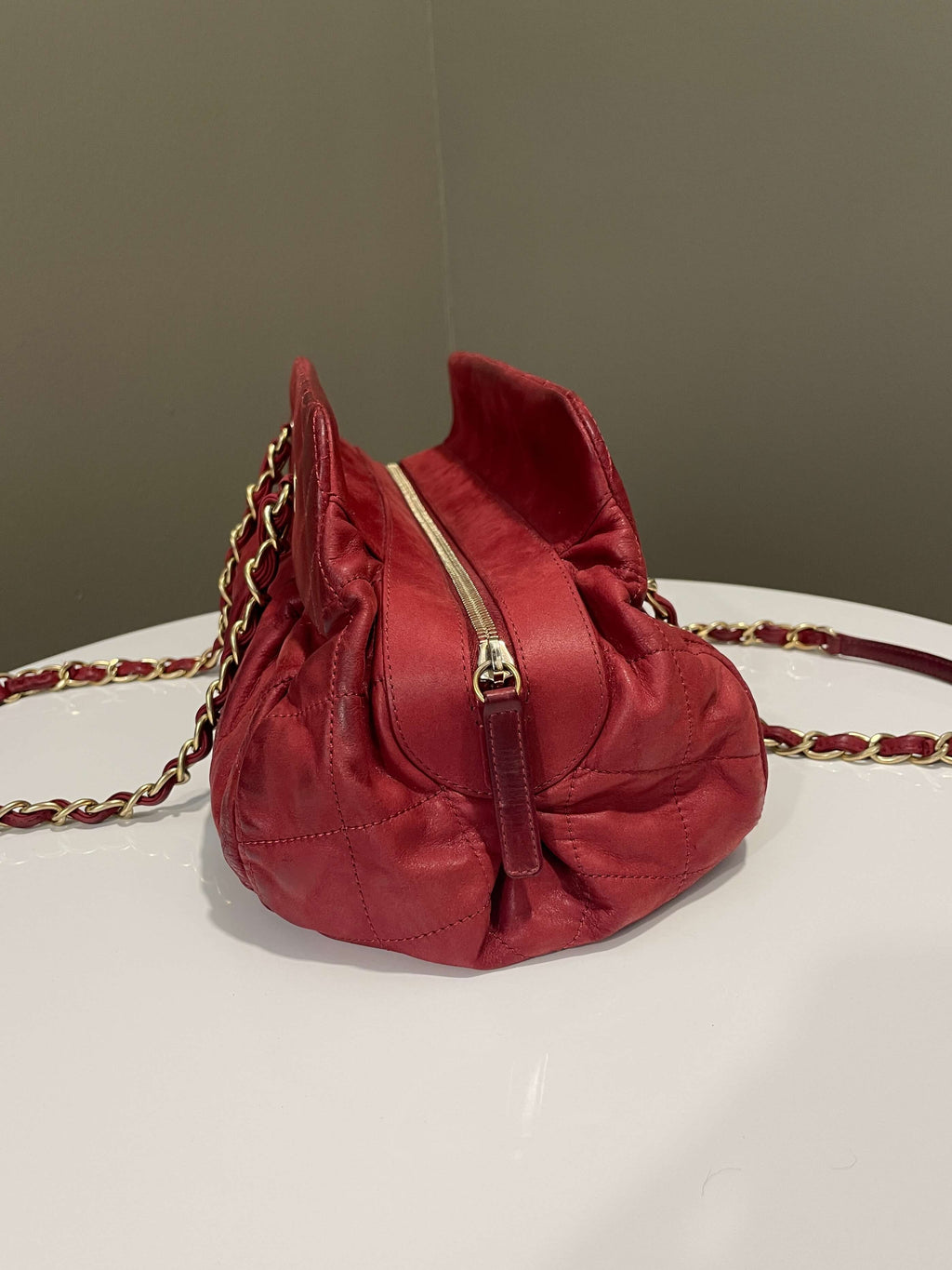 Chanel Cc Quilted Chain Shoulder Bag Red Calfskin