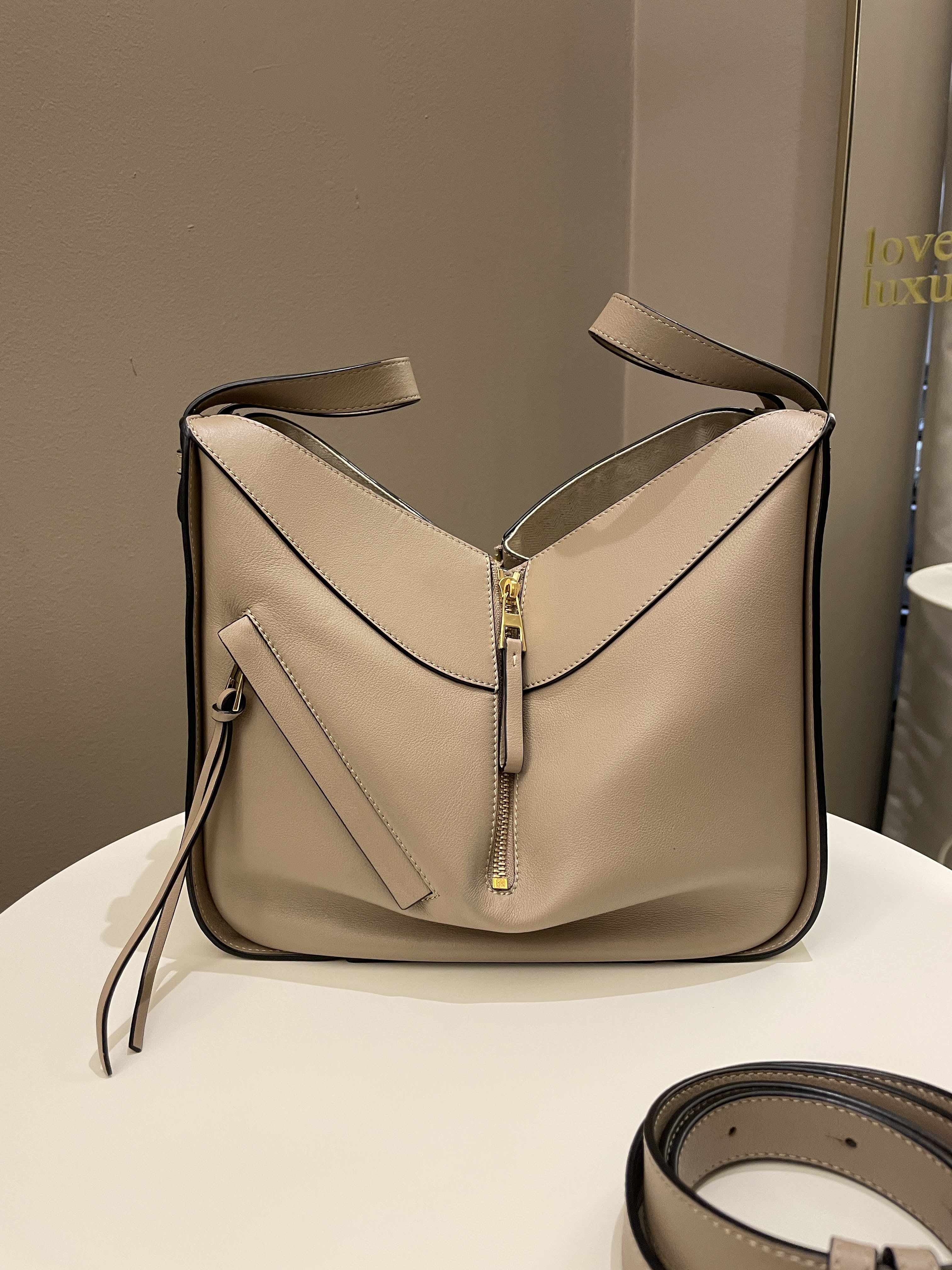 Loewe Hammock Bag Sand Taupe Light Grainy Leather